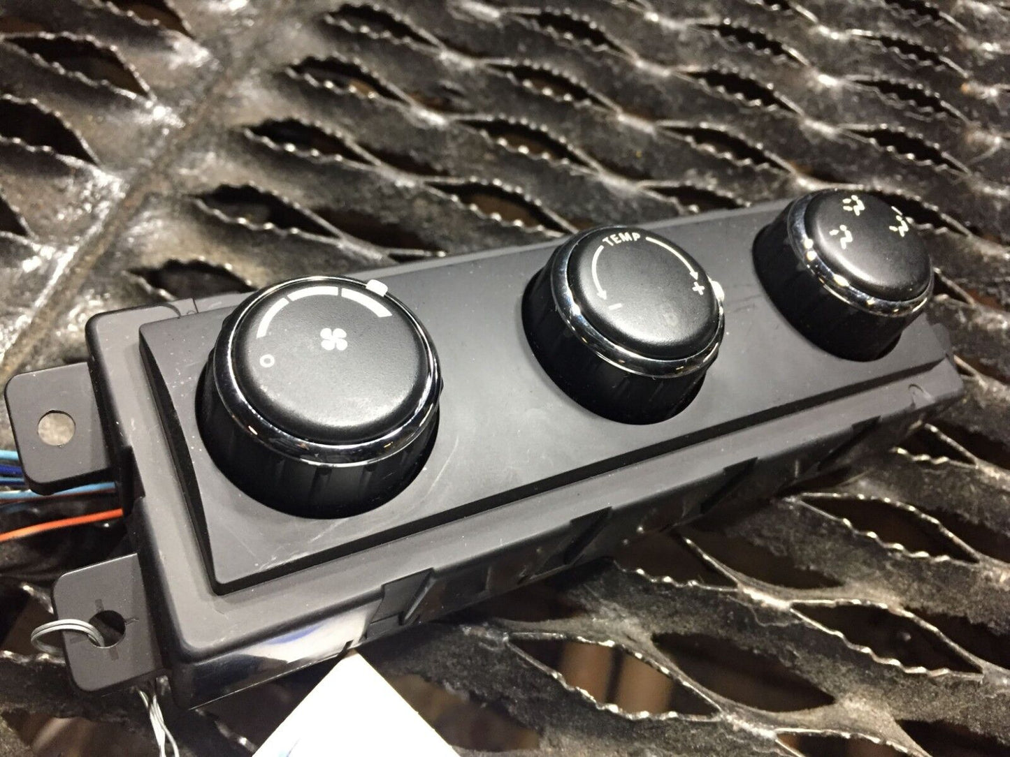 09 10 11 Volkswagen Routan A/c Heater Climate Temperature Control OEM #35 39k
