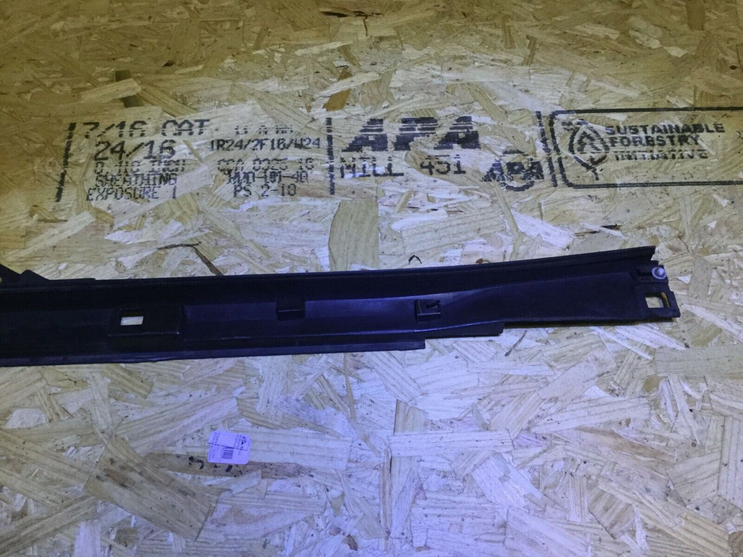 14 15 16 Subaru Forester Rocker Panel Skirt Molding Passenger Side OEM D35