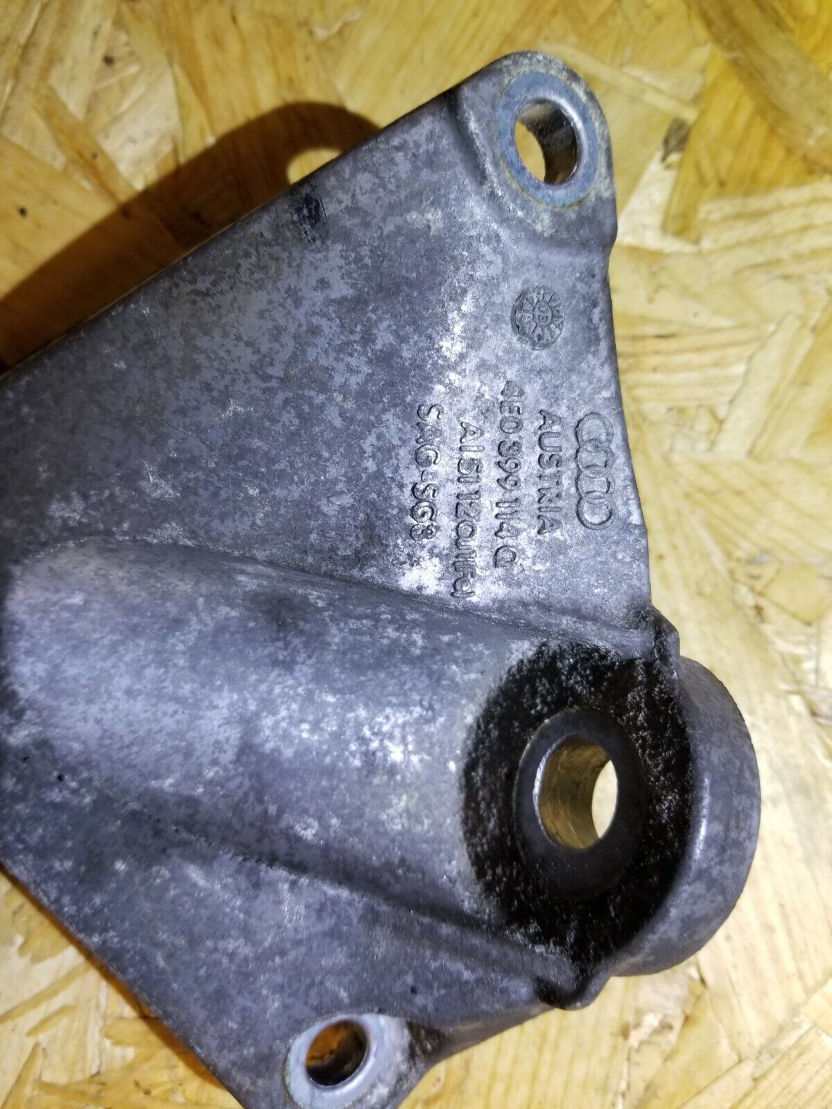 04 05 06 07 Audi A8 4.2l Automatic Transmission Mount Bracket 4pcs OEM