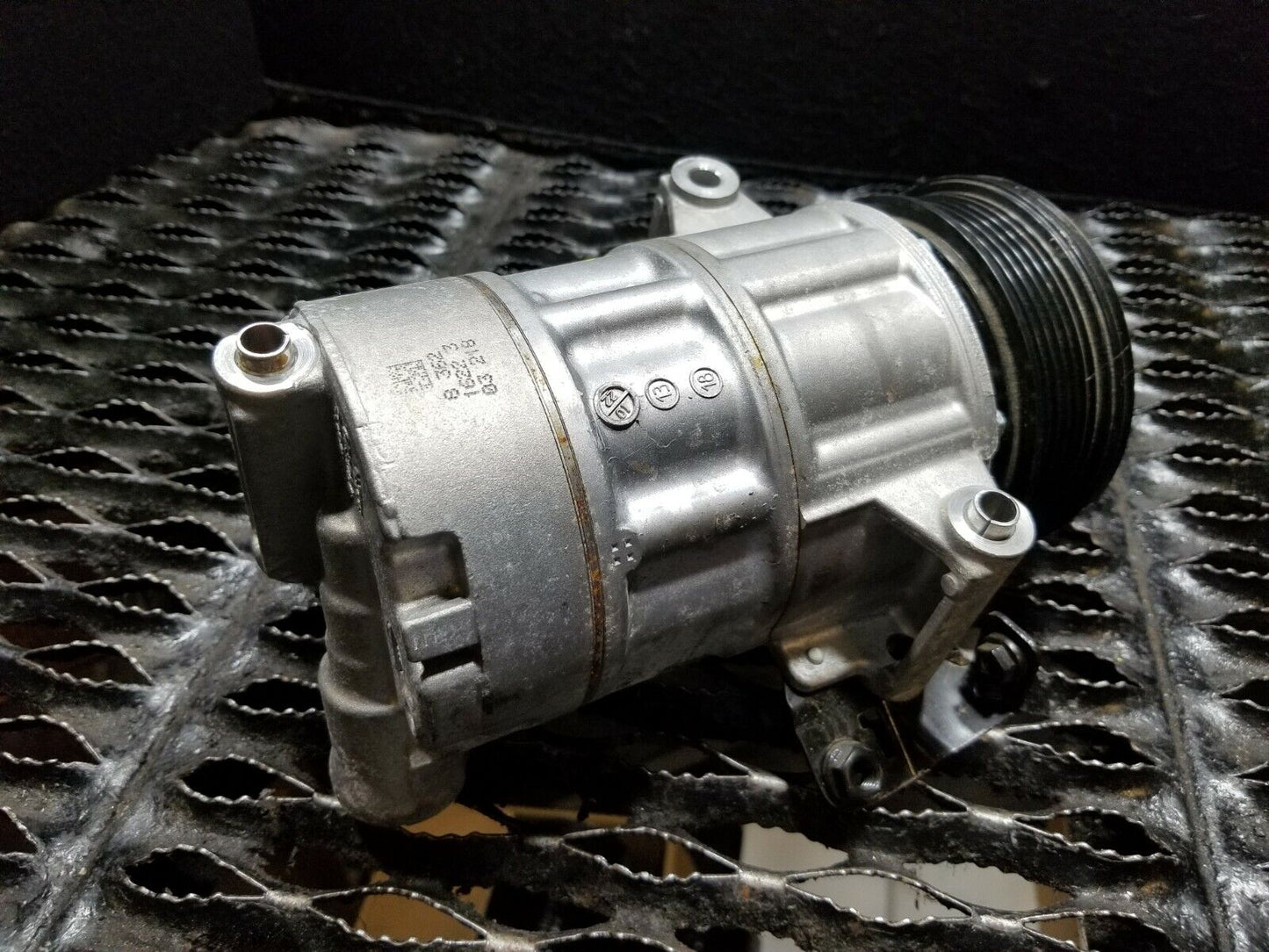18 19 20 Ford Ecosport A/c Compressor OEM 532 Miles!