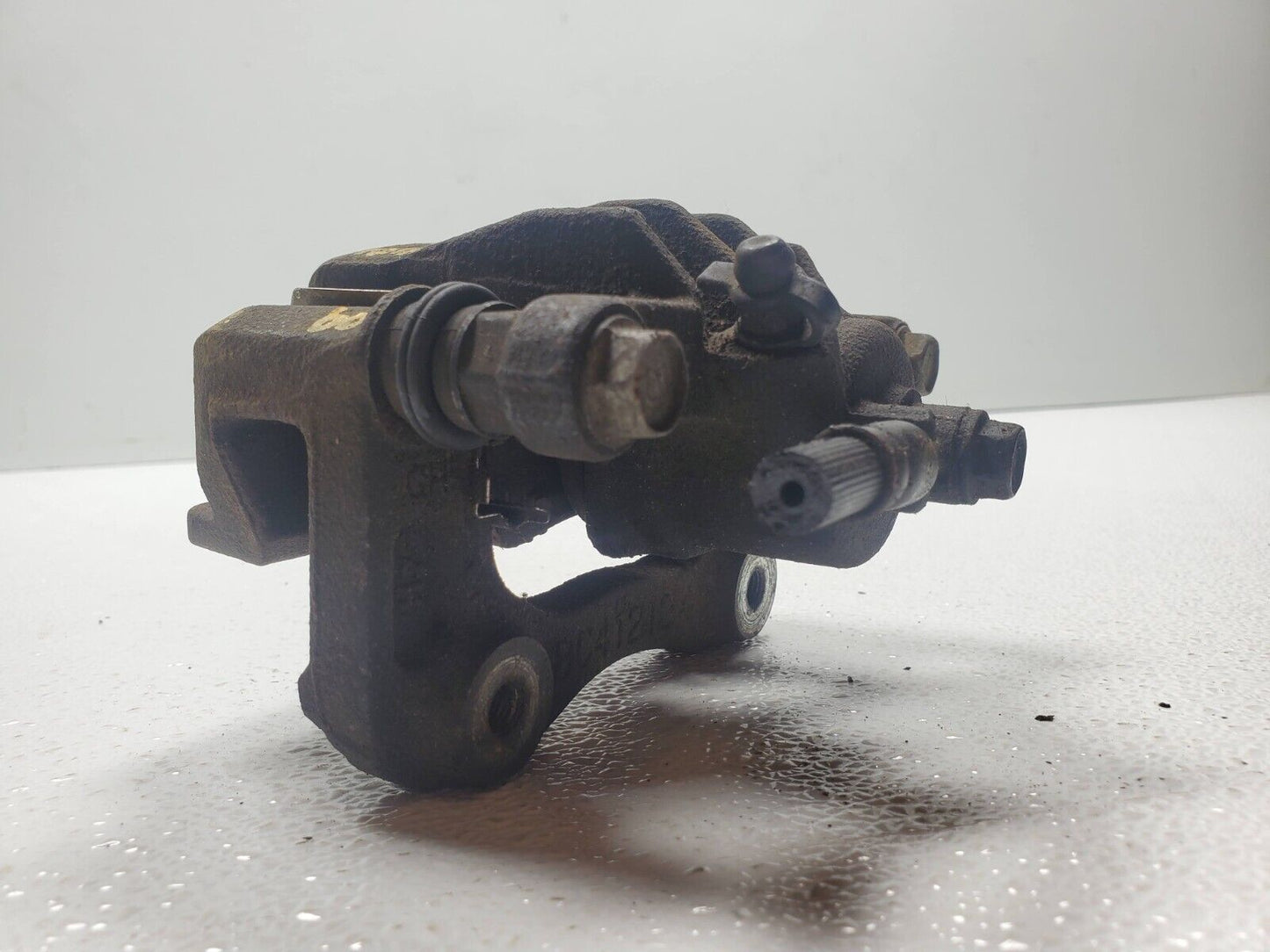 06 07 08 09 10 Hyundai Sonata Rear Right Passenger Brake Caliper OEM 42k Miles