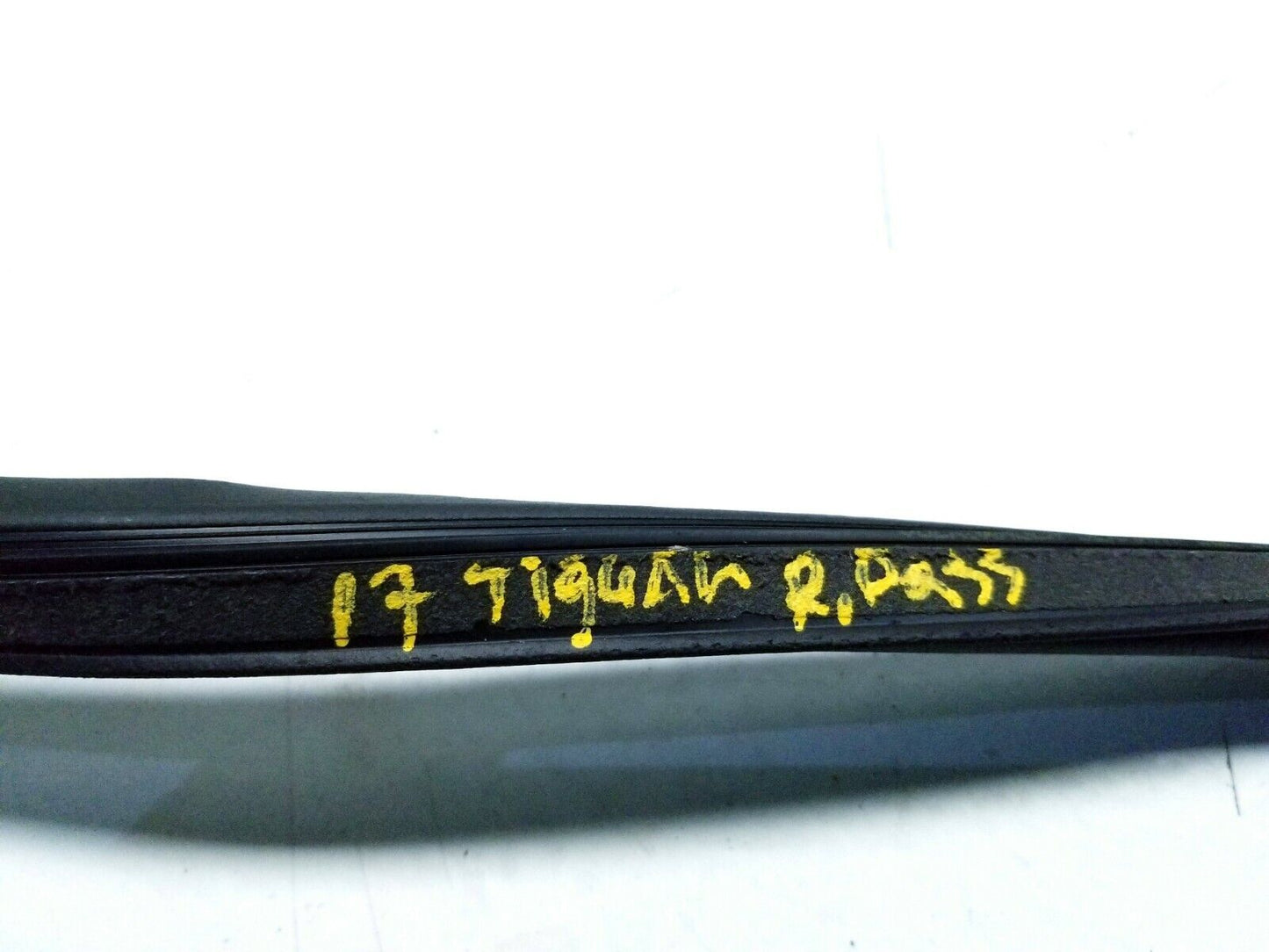 09 11 12 13 14 15 16 17 VW Tiguan Rear Right Pass Door Weatherstrip Seal OEM