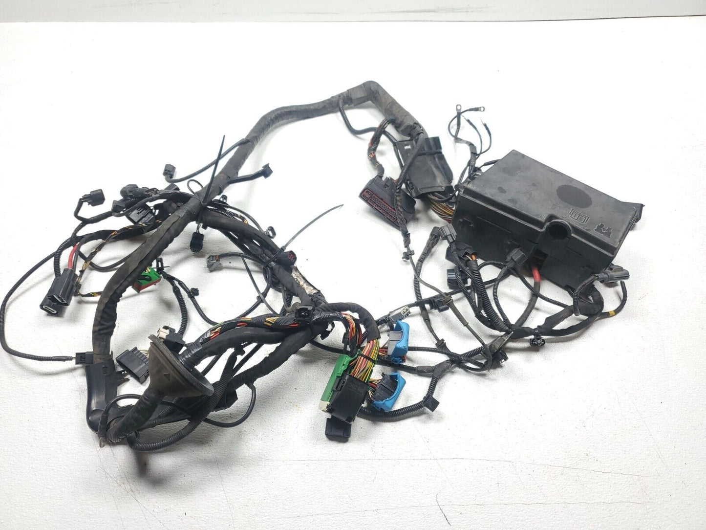 05 06 07 08 09 Volvo S40 2.4l Fuse Box Wire Harness OEM