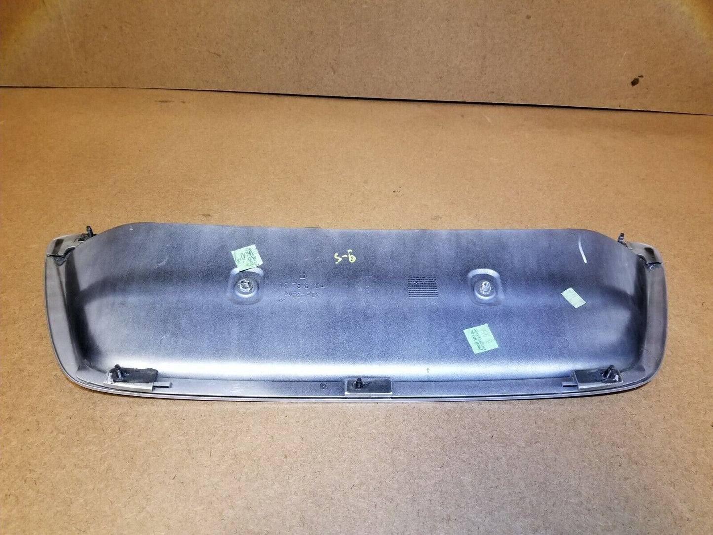 06 07 08 09 Saab 9-5 Aero Trunk Lid Trim License Plate Bracket OEM