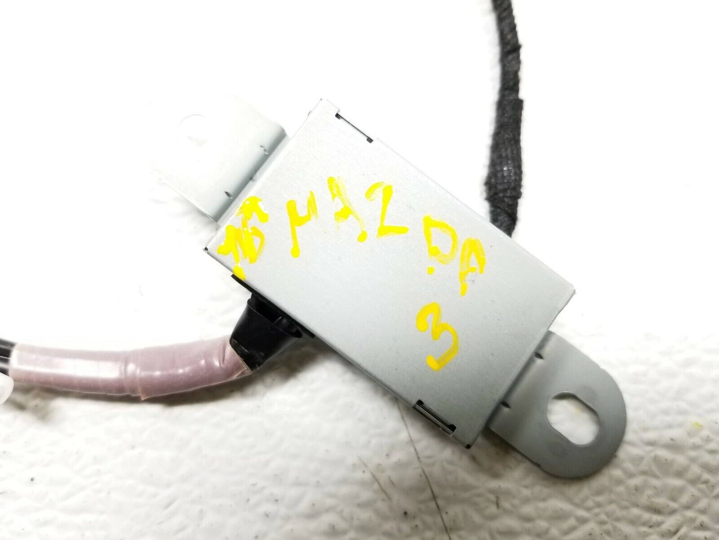 14 15 16 Mazda 3 Radio Antenna Module Bhn1669n0 OEM 41k Miles