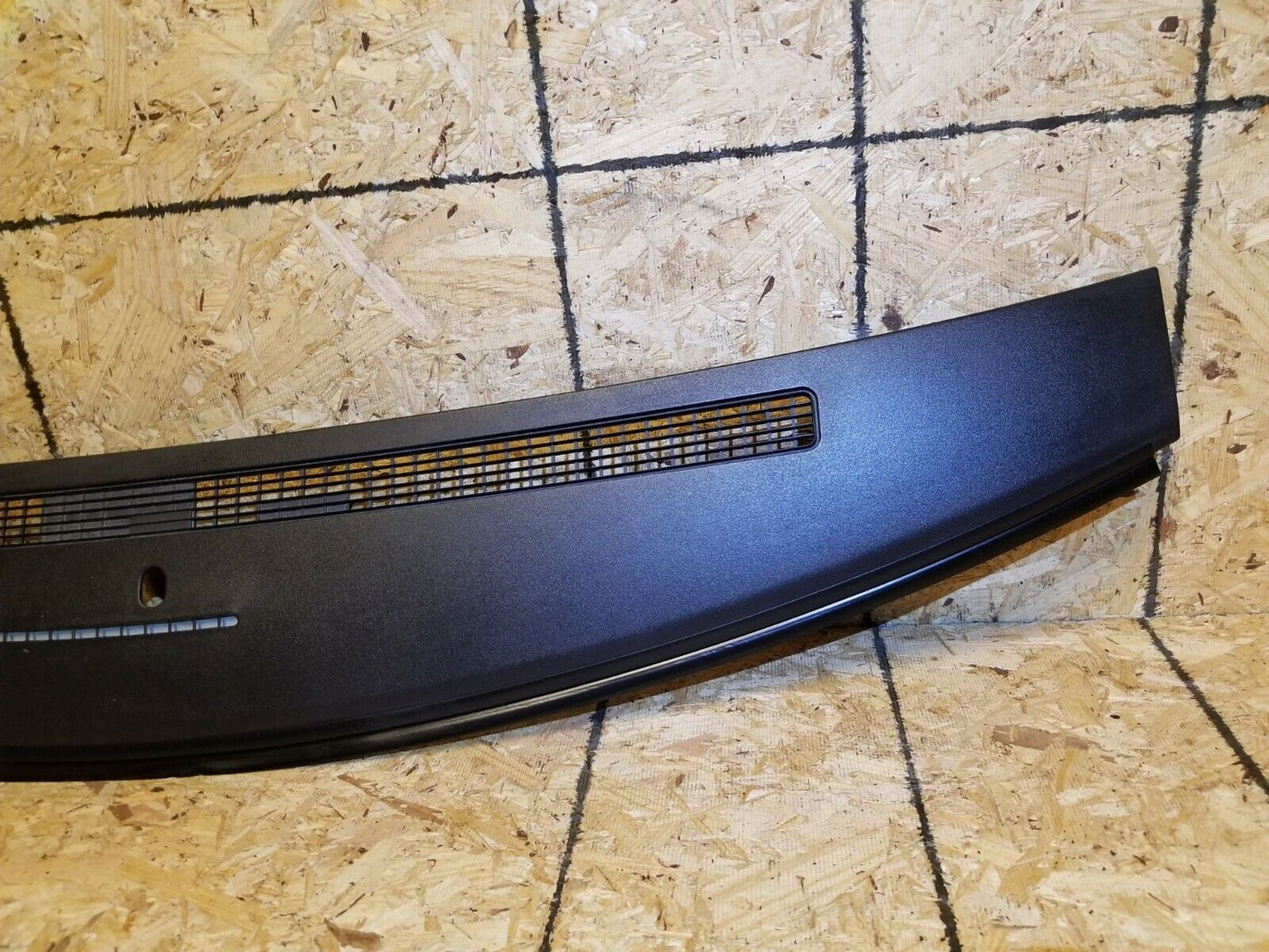 03 04 05 06 07 08 09 10 11 Lincoln Town Car Dashboard Dash Pad Upper  OEM 65k