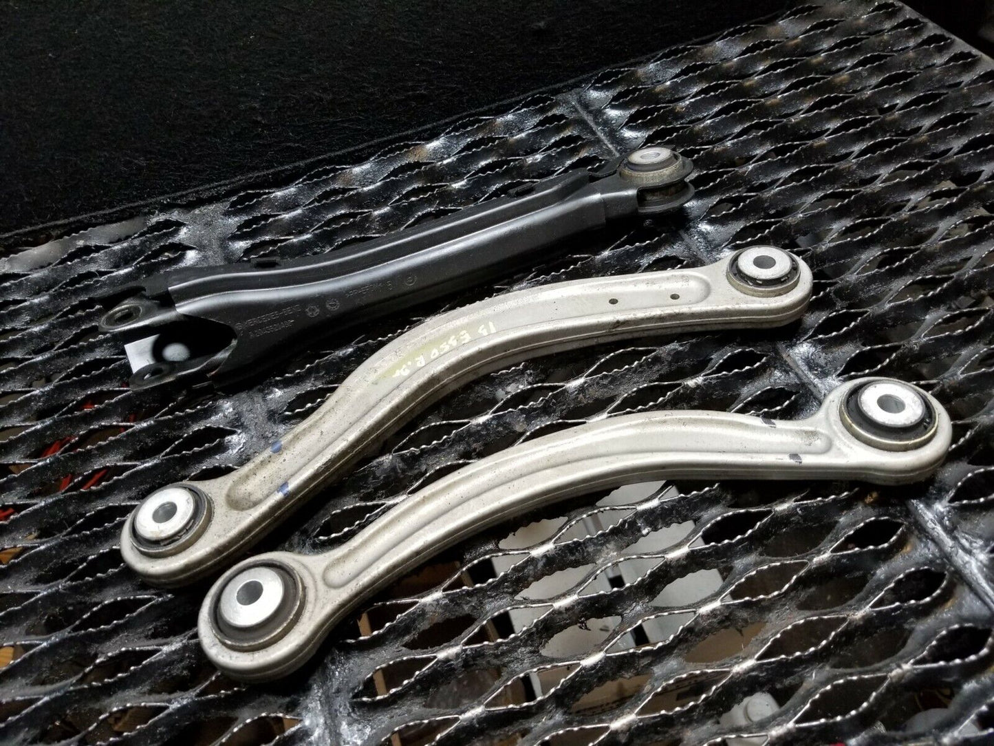 10 11 12 13 Mercedes W212 E350 Rear Left Driver Side Control Arm 3pcs OEM 39k