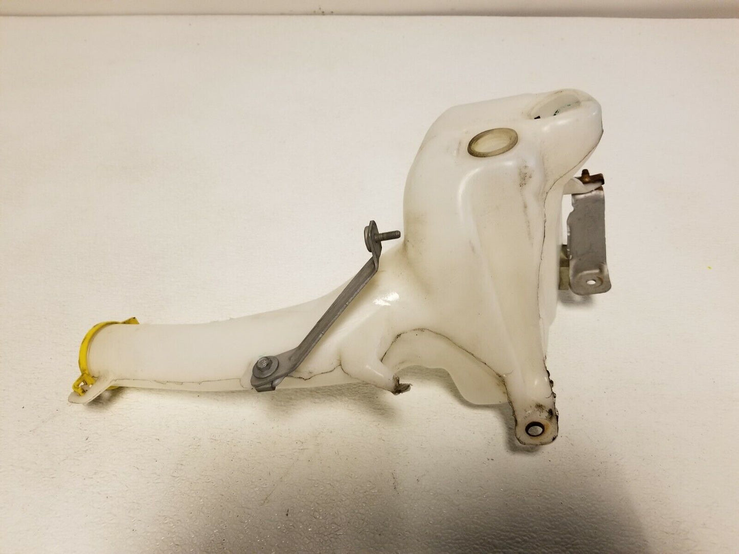 11 12 13 14 Dodge Charger 3.6l Windshield Washer Fluid Reservoir OEM 92k
