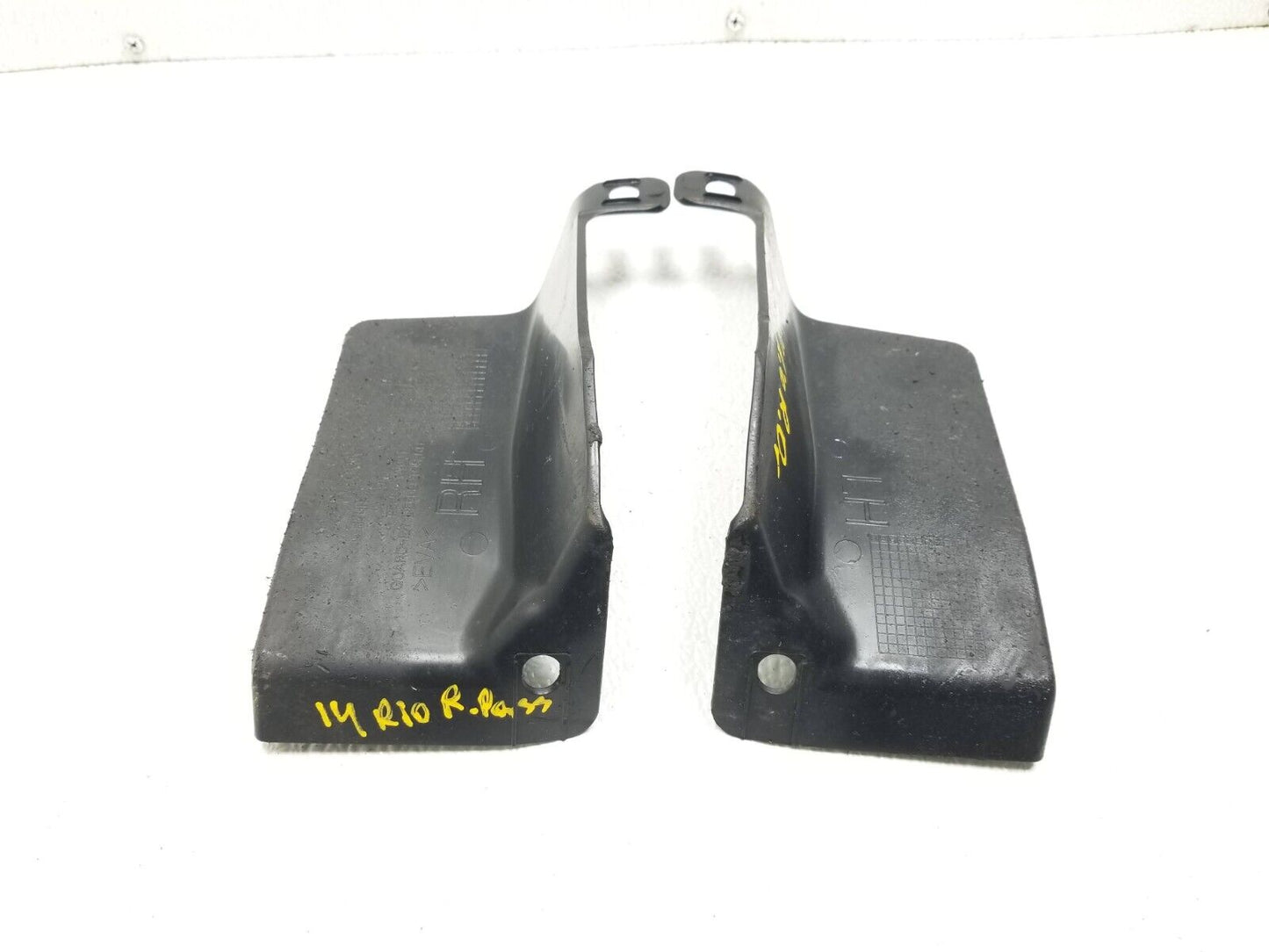 12 13 14 15 Kia Rio Rear Deflector Right & Left Pair OEM