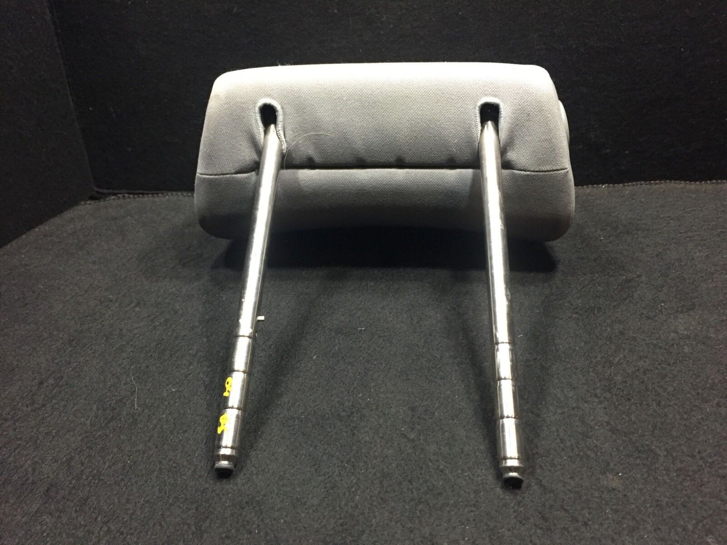 2002 2003 2004 VW Passat B5 Front Right Pass Seat Headrest / Head Rest OEM D23