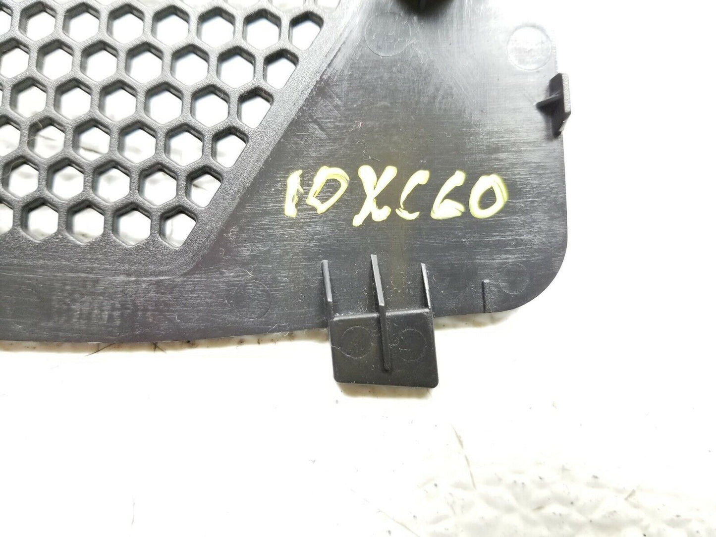 10 11 12 13 Volvo XC60 Center Floor Console Access Panel 39855868 OEM