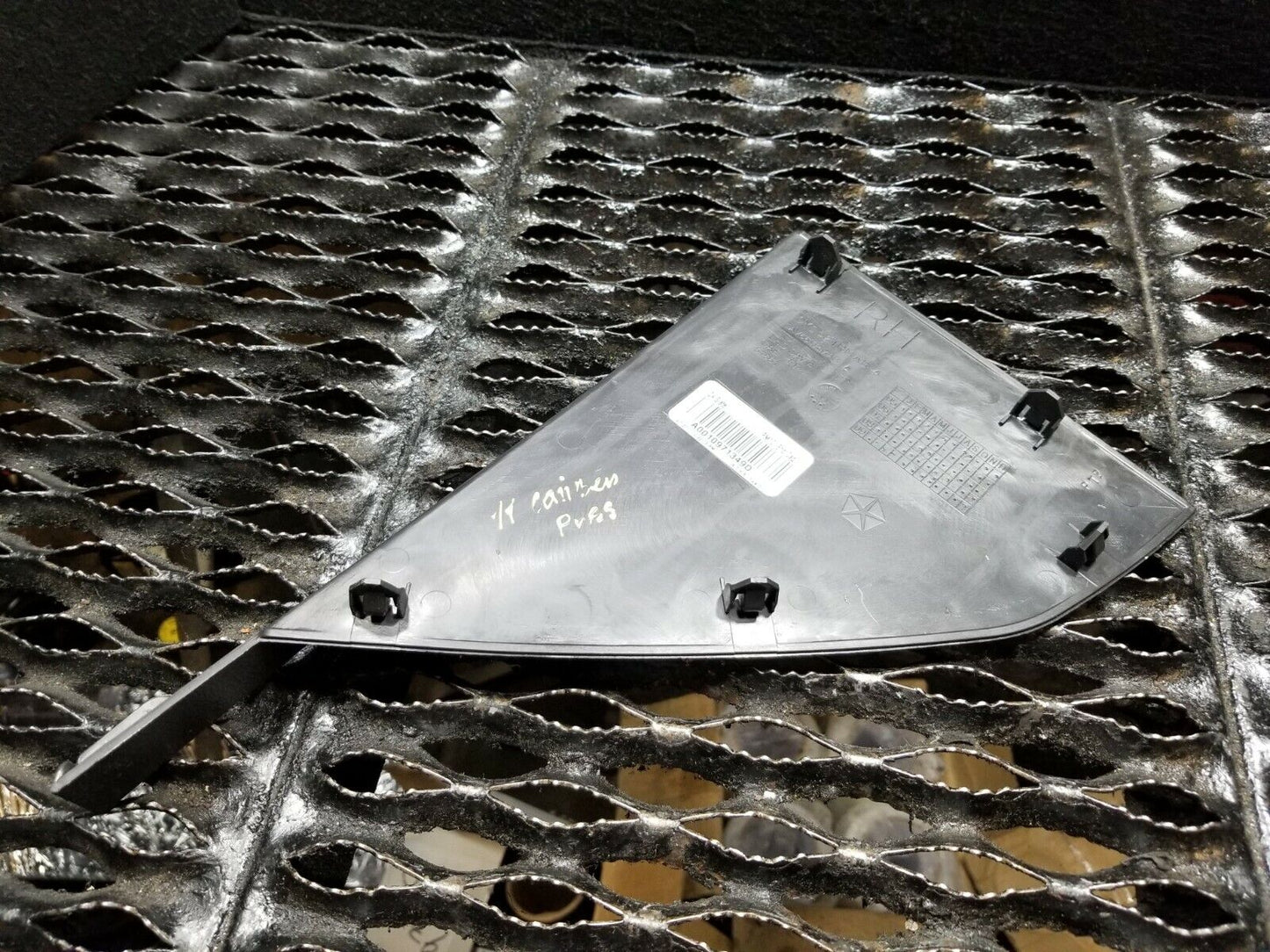 07 - 12 Dodge Caliber Dash End Cap Cover Right Passenger Side OEM