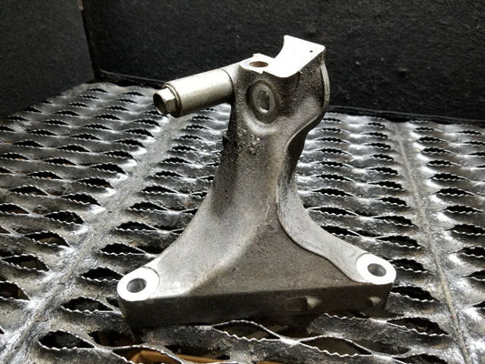 10 11 12 13 14 Subaru Legacy Engine Mount Bracket Pass Side OEM