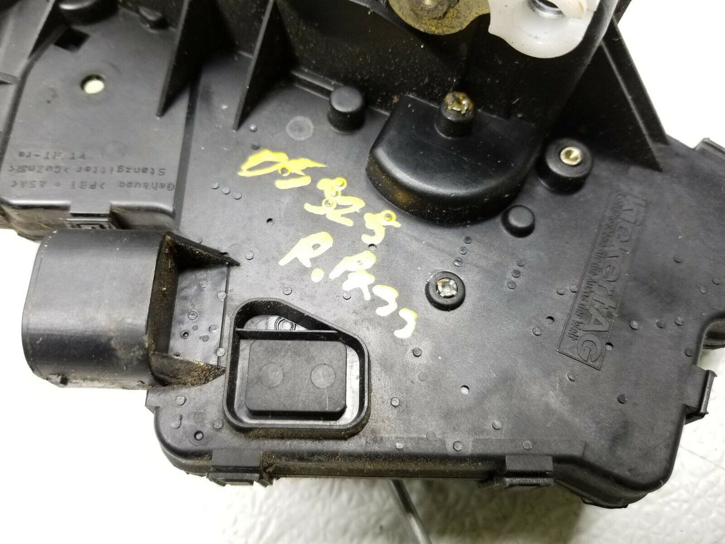 01 02 03 04 05 BMW E46 Rear Right Pass Door Lock Latch Actuator OEM 125k Miles