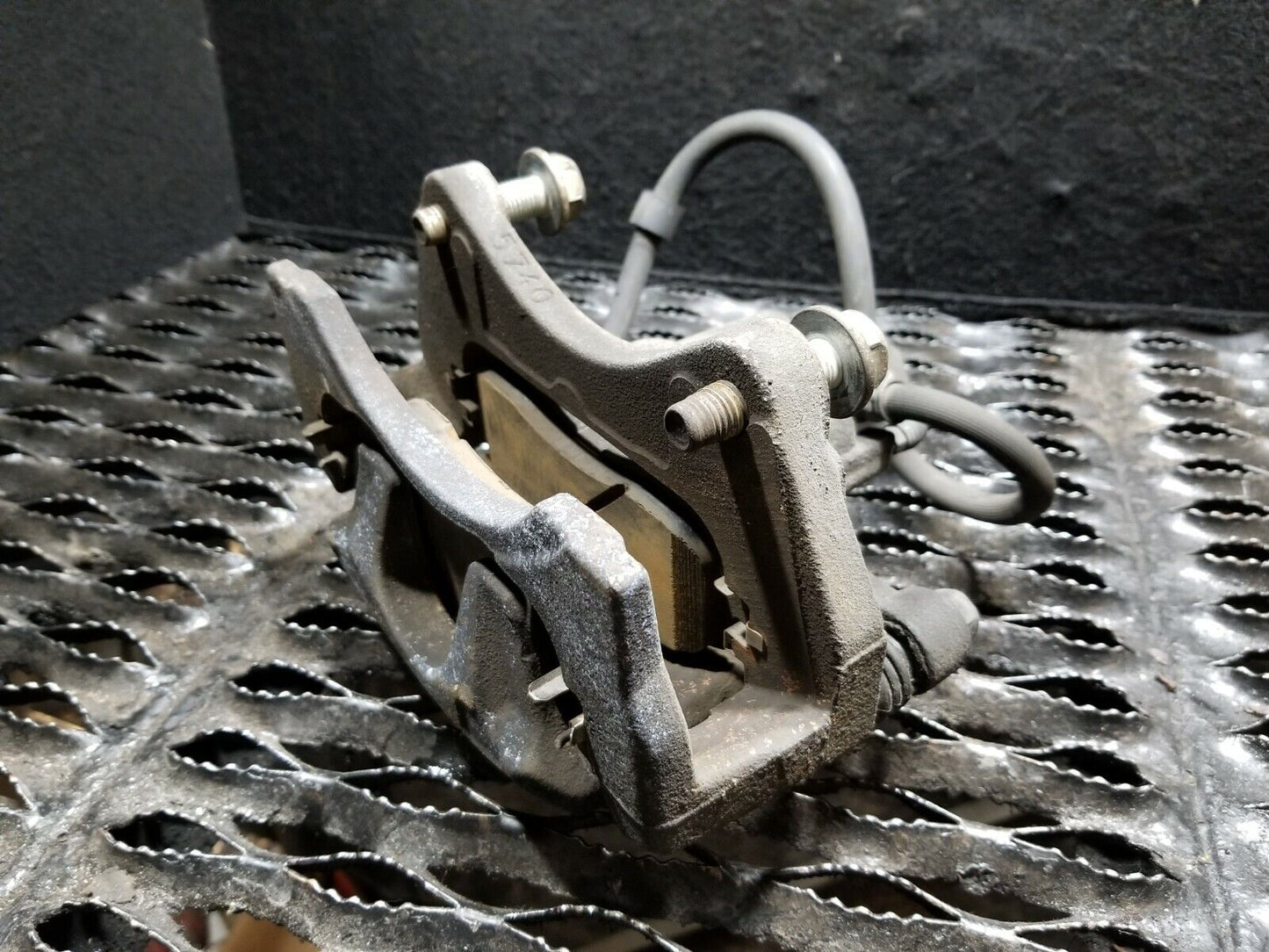 11 12 13 14 Chrysler 200 S Convertible Front Right Pass Side Brake Caliper OEM