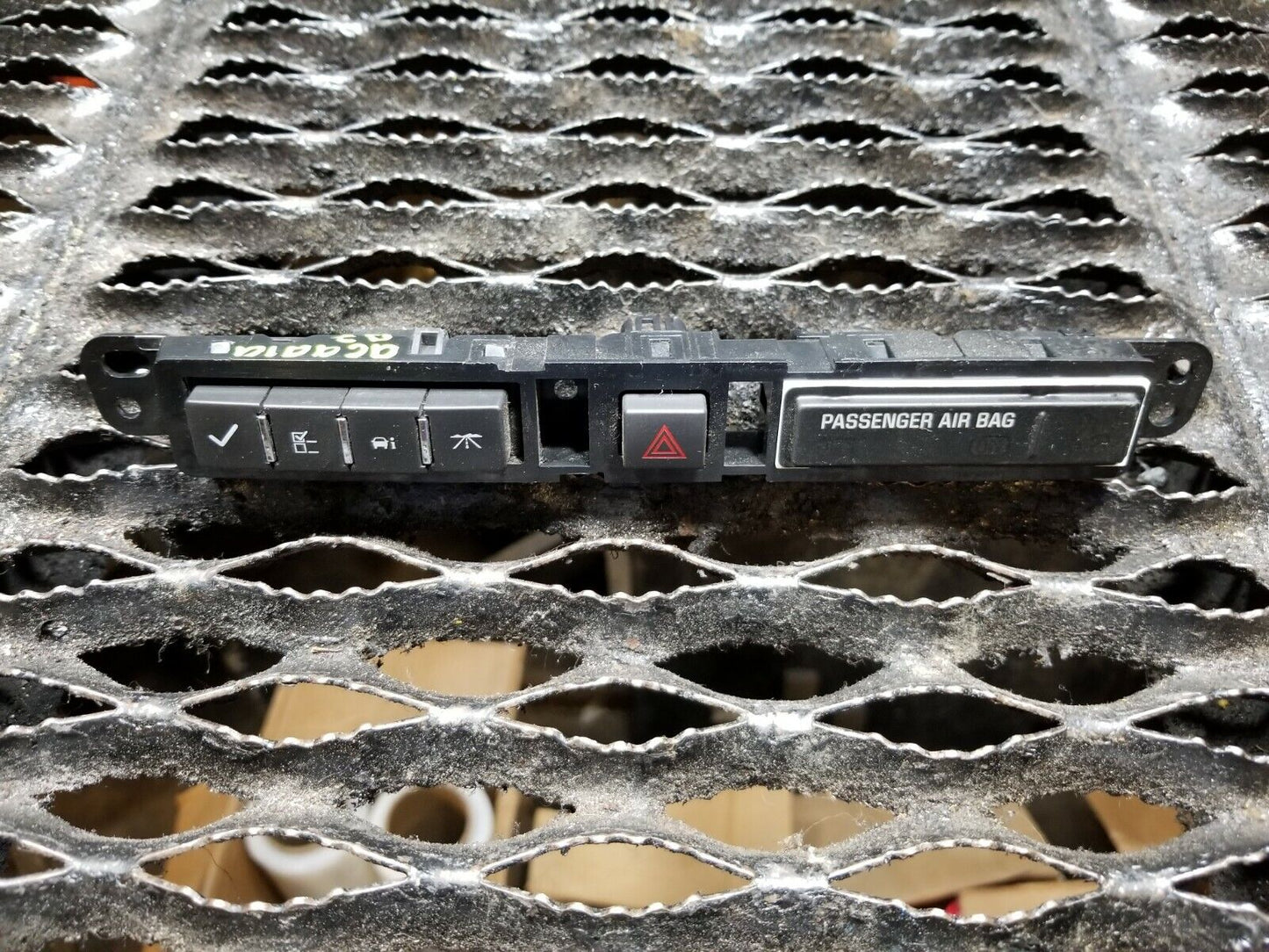 07 08 09 10 11 12 GMC Acadia Indicator & Hazard Light 22625546 OEM