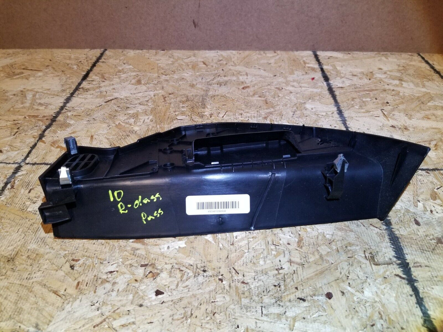 07 08 09 10 Mercedes-benz R350 Dash End Cap Trim Front Right Pass Side OEM