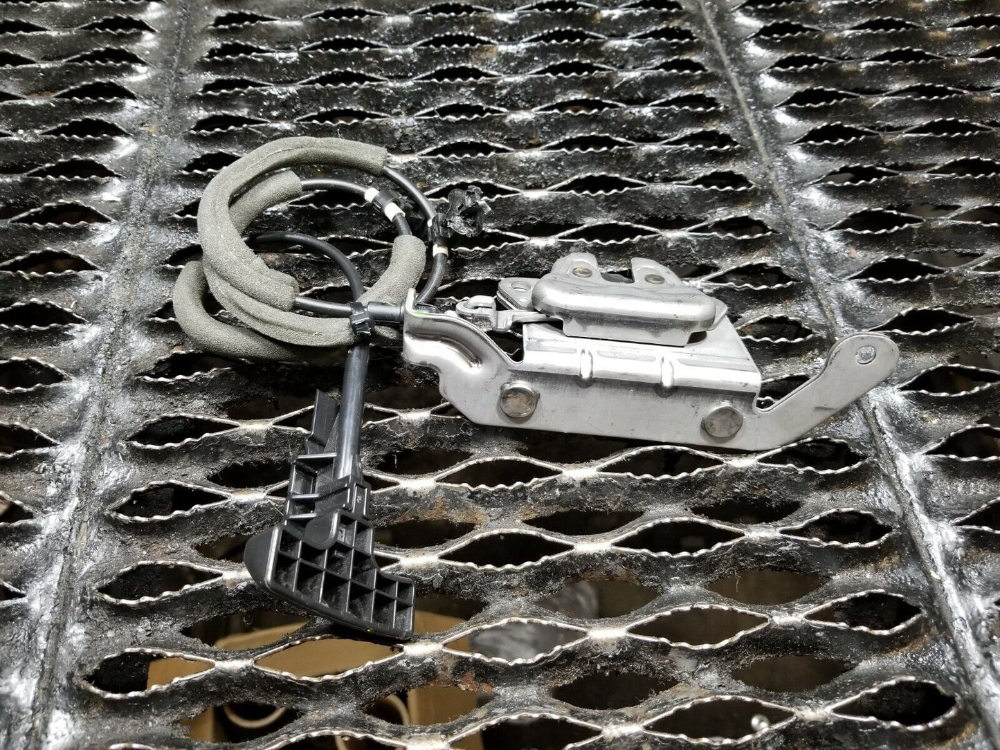 15 16 17 Subaru Legacy Rear Seat Lock Latch Release Handle OEM
