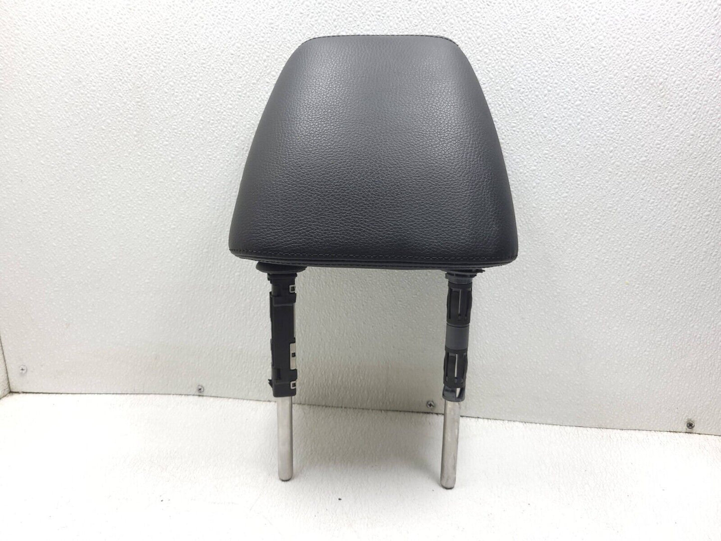 09 10 11 12 Volkswagen Cc Front Driver Seat Headrest OEM