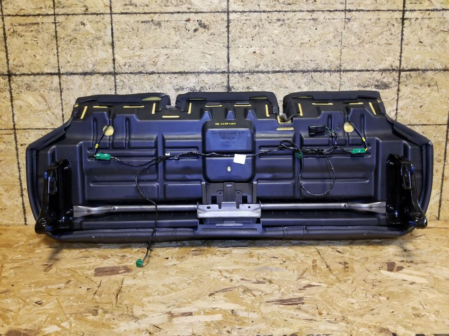 07 08 09 10 Jeep Grand Cherokee Rear Seat Lower  Cushion OEM