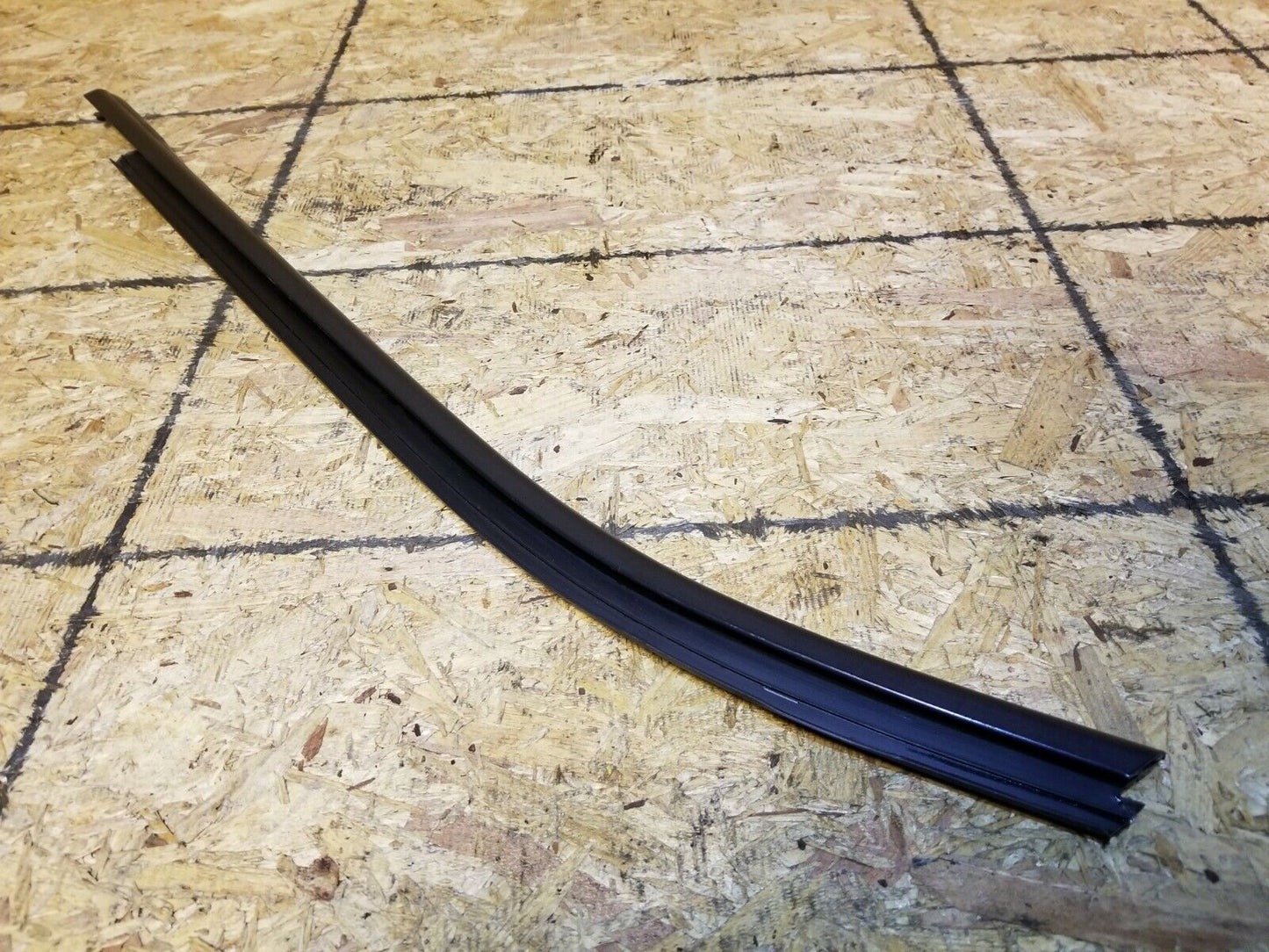 11 12 13 14 Dodge Avenger Rear Left Driver Side Door Window Belt Seal Trim OEM