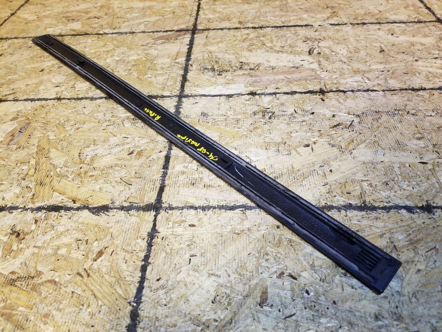 04 05 06 07 08 Nissan Maxima Rear Right Pass Door Molding OEM