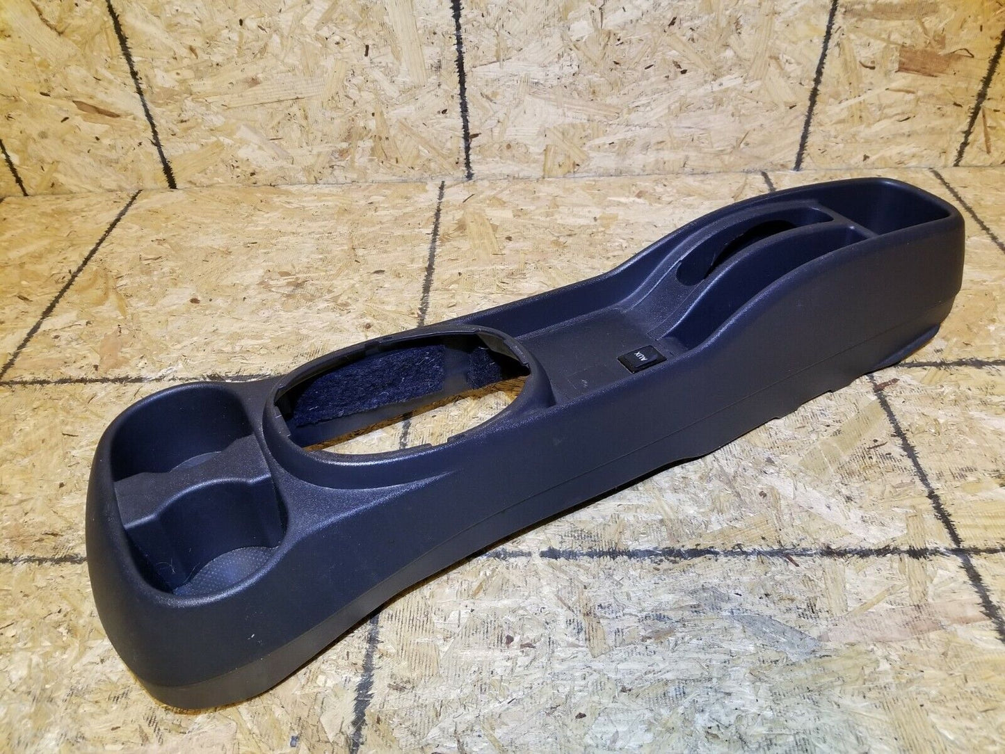 2004 2005 2006 Scion Xa Center Console Trim W/ Cup Holder & Aux Imput OEM