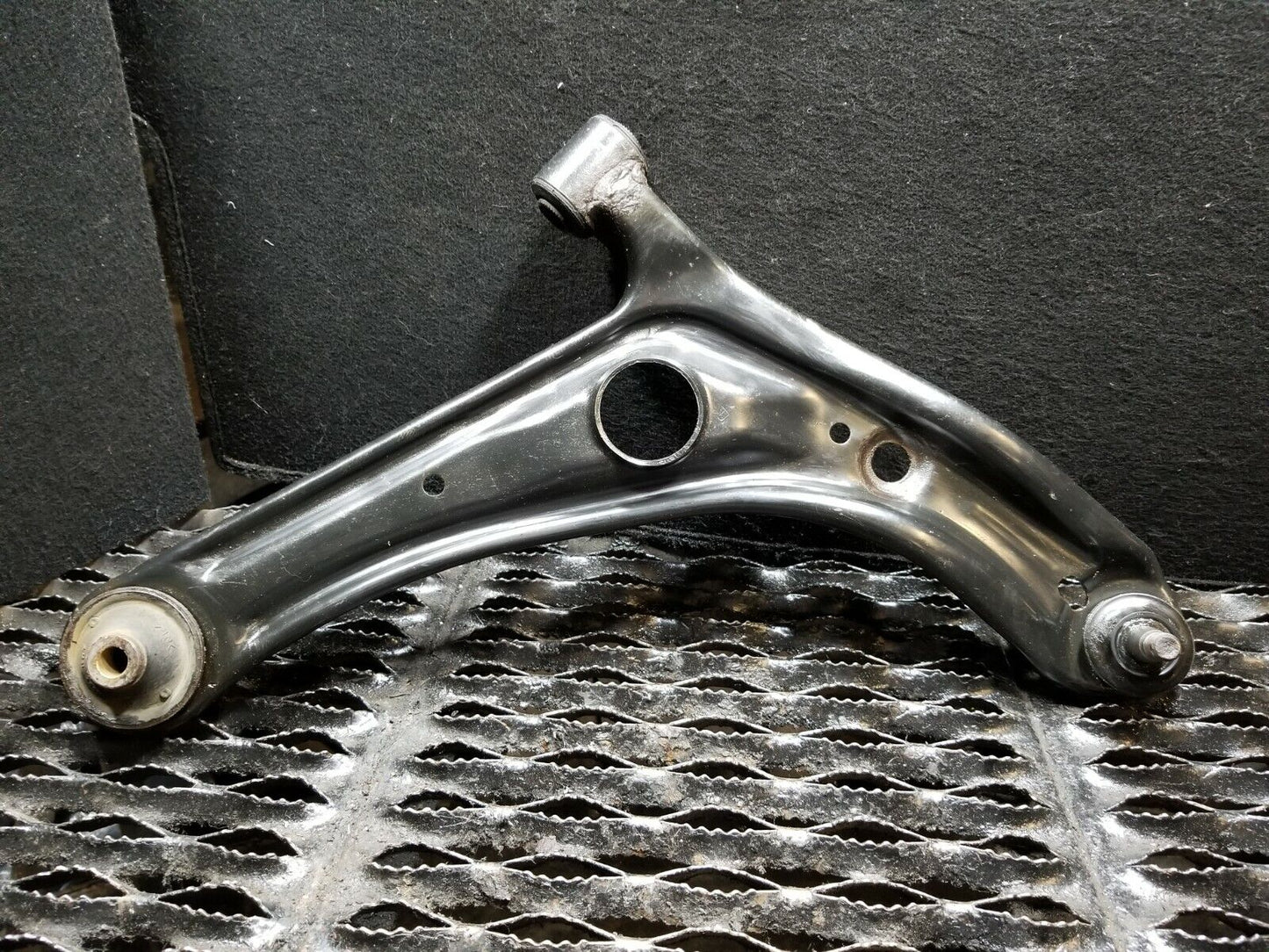 2004 2005 2006 Scion Xa Front Right Passenger Side Lower Control Arm OEM