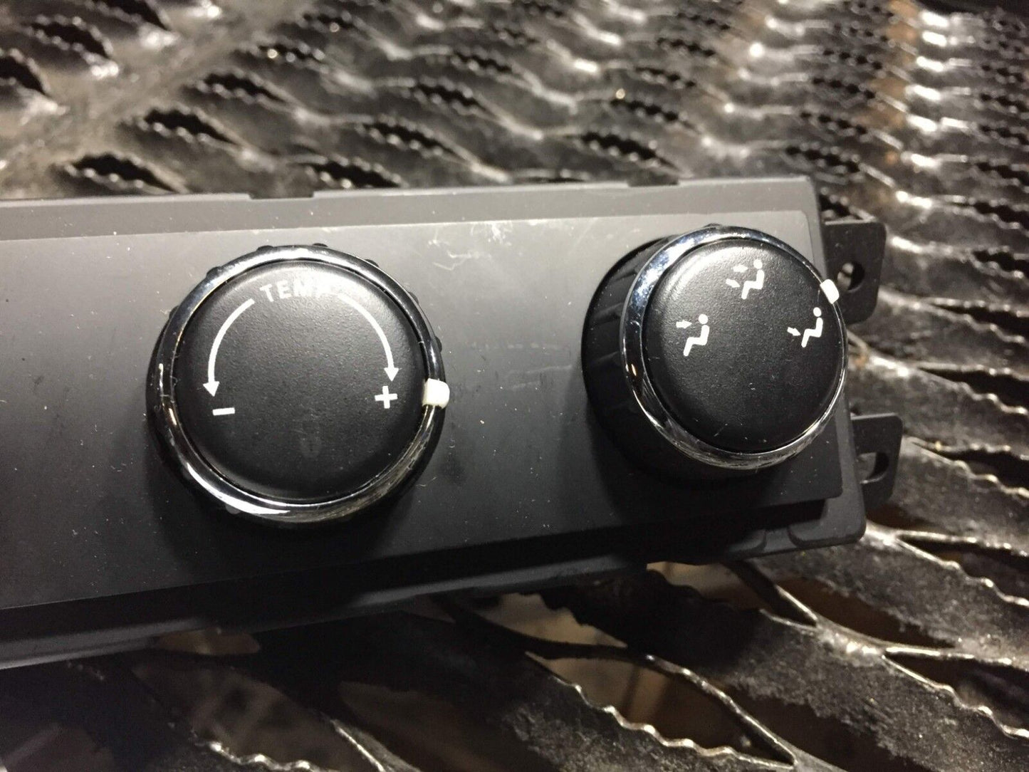 09 10 11 Volkswagen Routan A/c Heater Climate Temperature Control OEM #35 39k