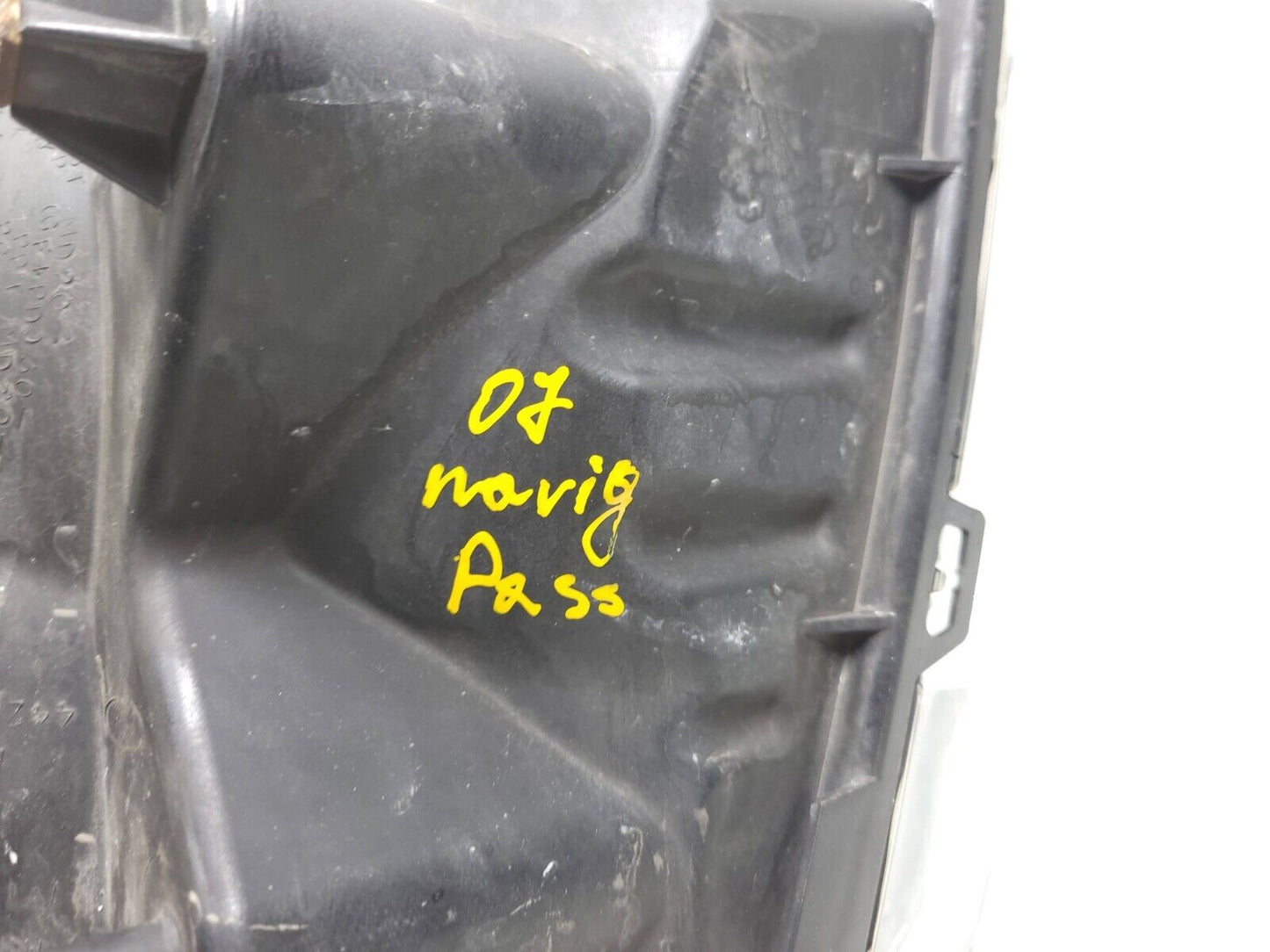 2007 - 2014 Lincoln Navigator Headlight Xenon Right Passenger Side OEM