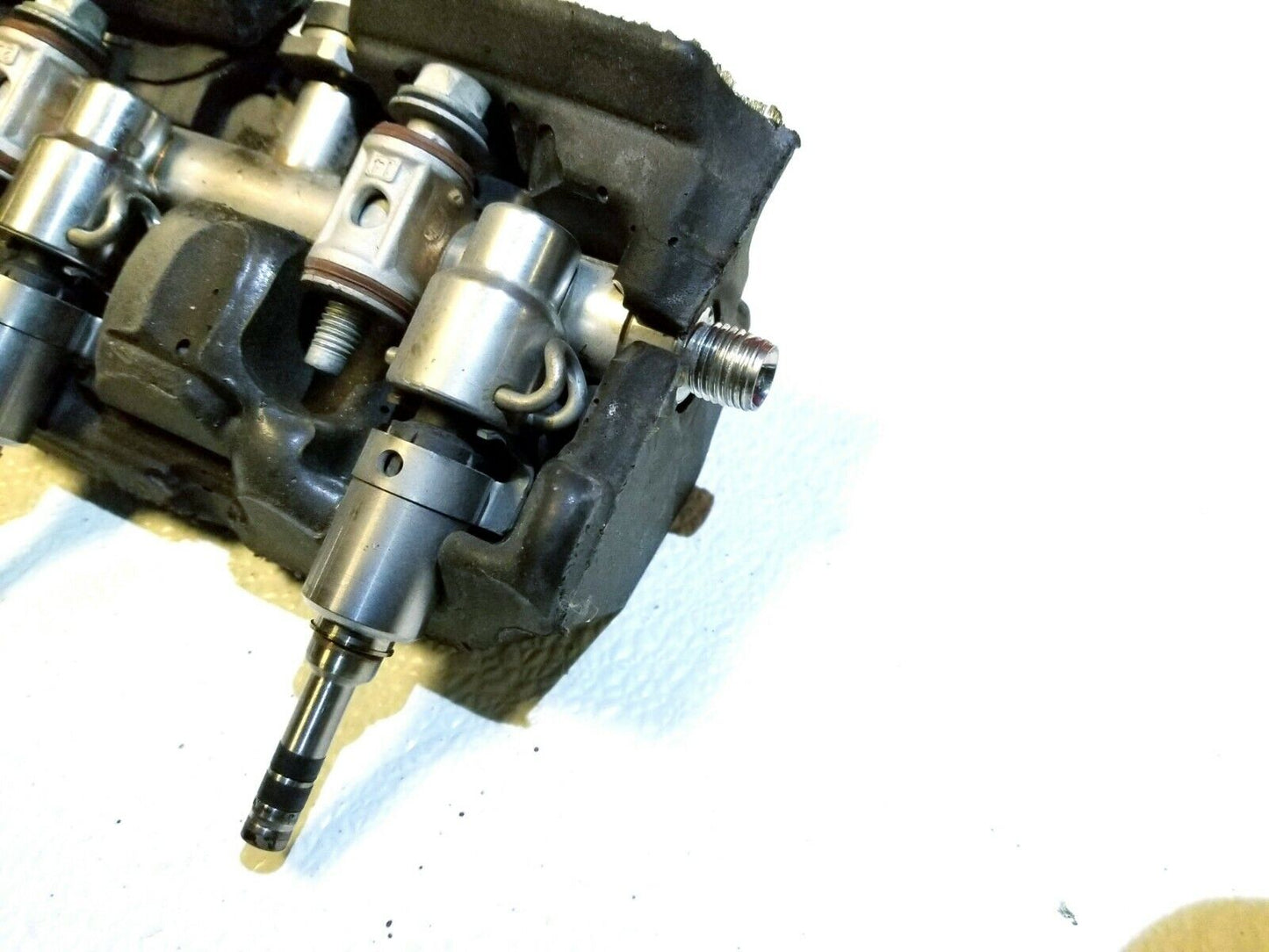 15 16 17 18 Impala 2.5l Fuel Rail W/ Injectors OEM