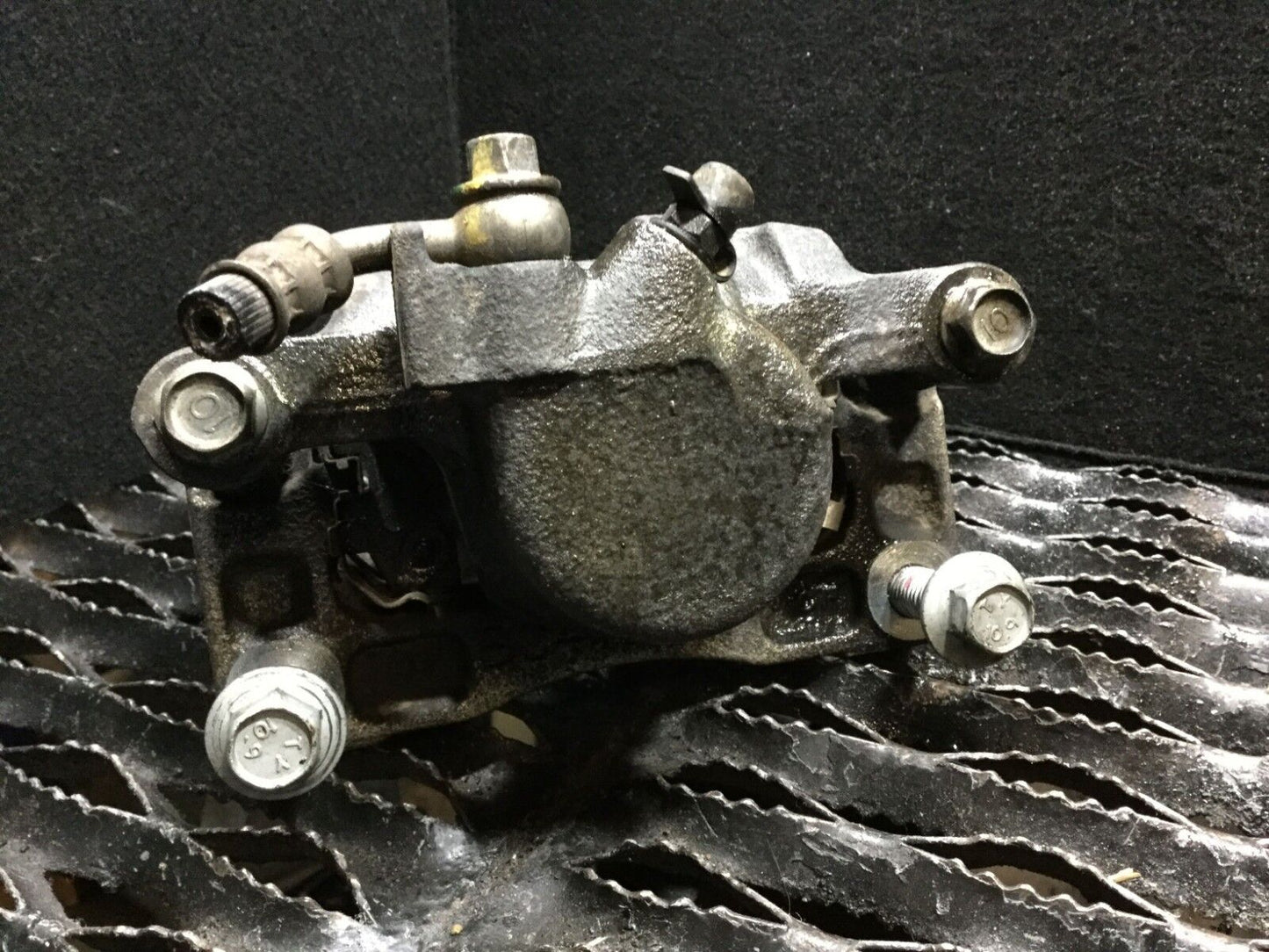 07 08 09 Suzuki Vitara Xl-7 Rear Right Passenger Brake Caliper OEM D9