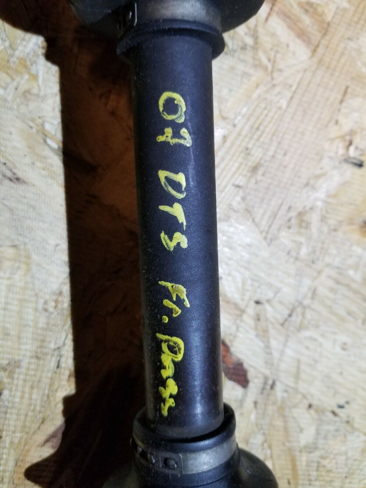 06 07 08 09 10 11 Cadillac DTS 4.6l Front Right Passenger Side Axle Shaft OEM