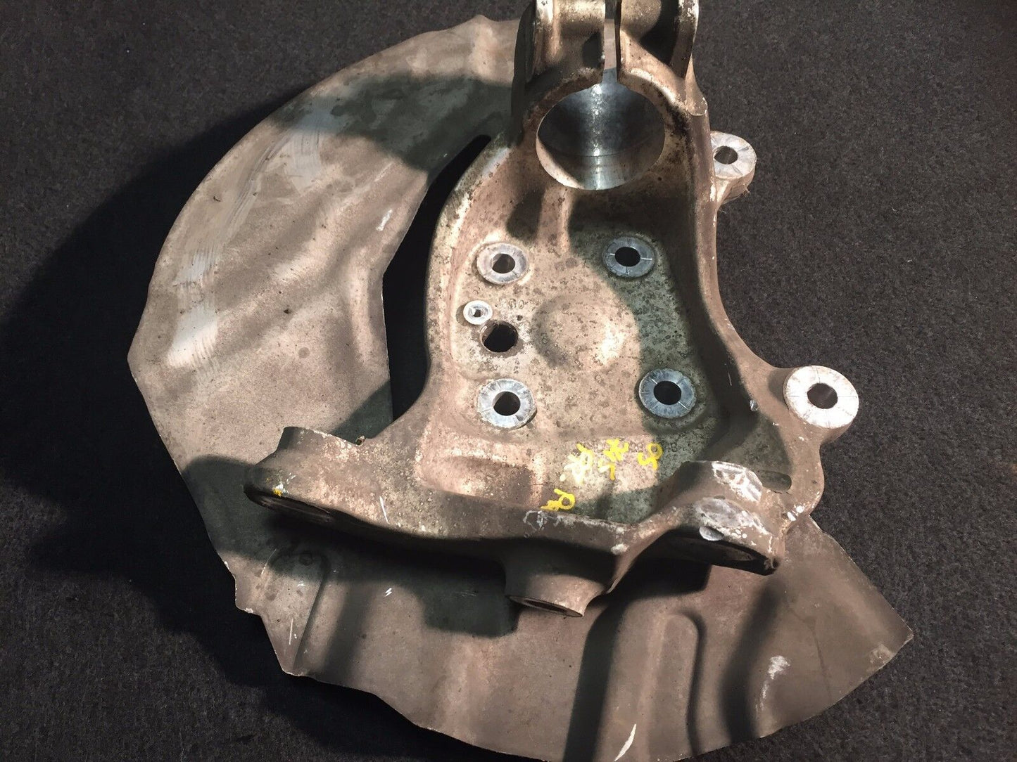 02 03 04 05 06 BMW 745i E65 Front Spindle Knuckle Right Passenger Side OEM