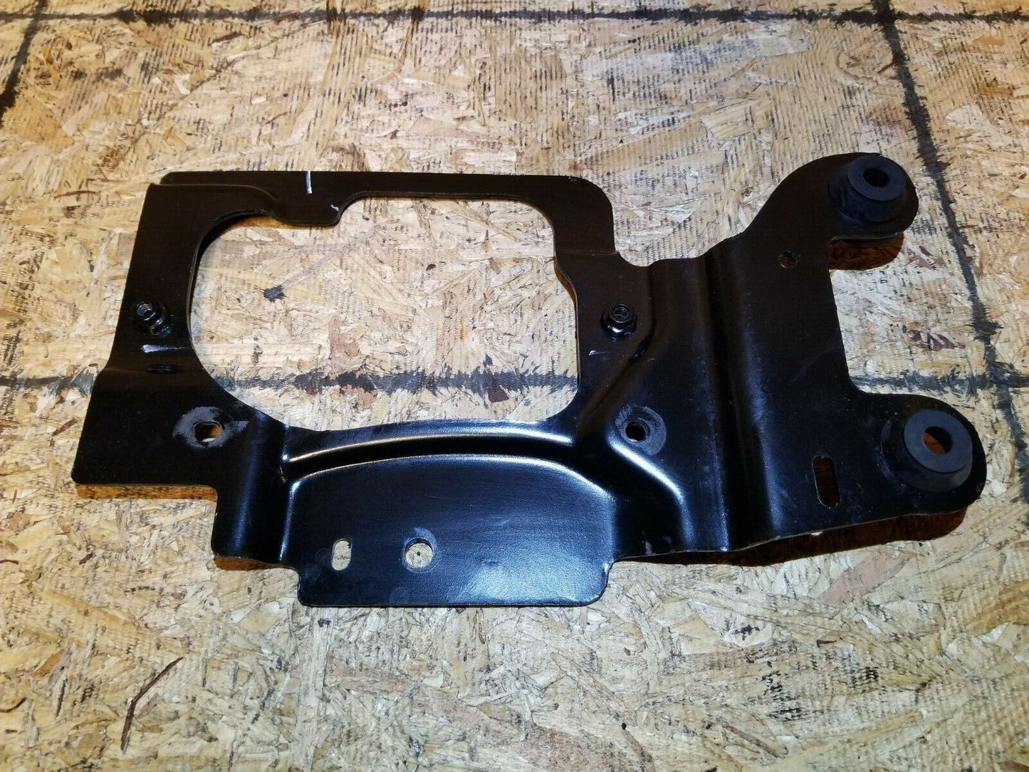 18 19 20 Ford Ecosport 1.0l Bracket Holder Support Gn15 6a016 Ba OEM 532 Miles