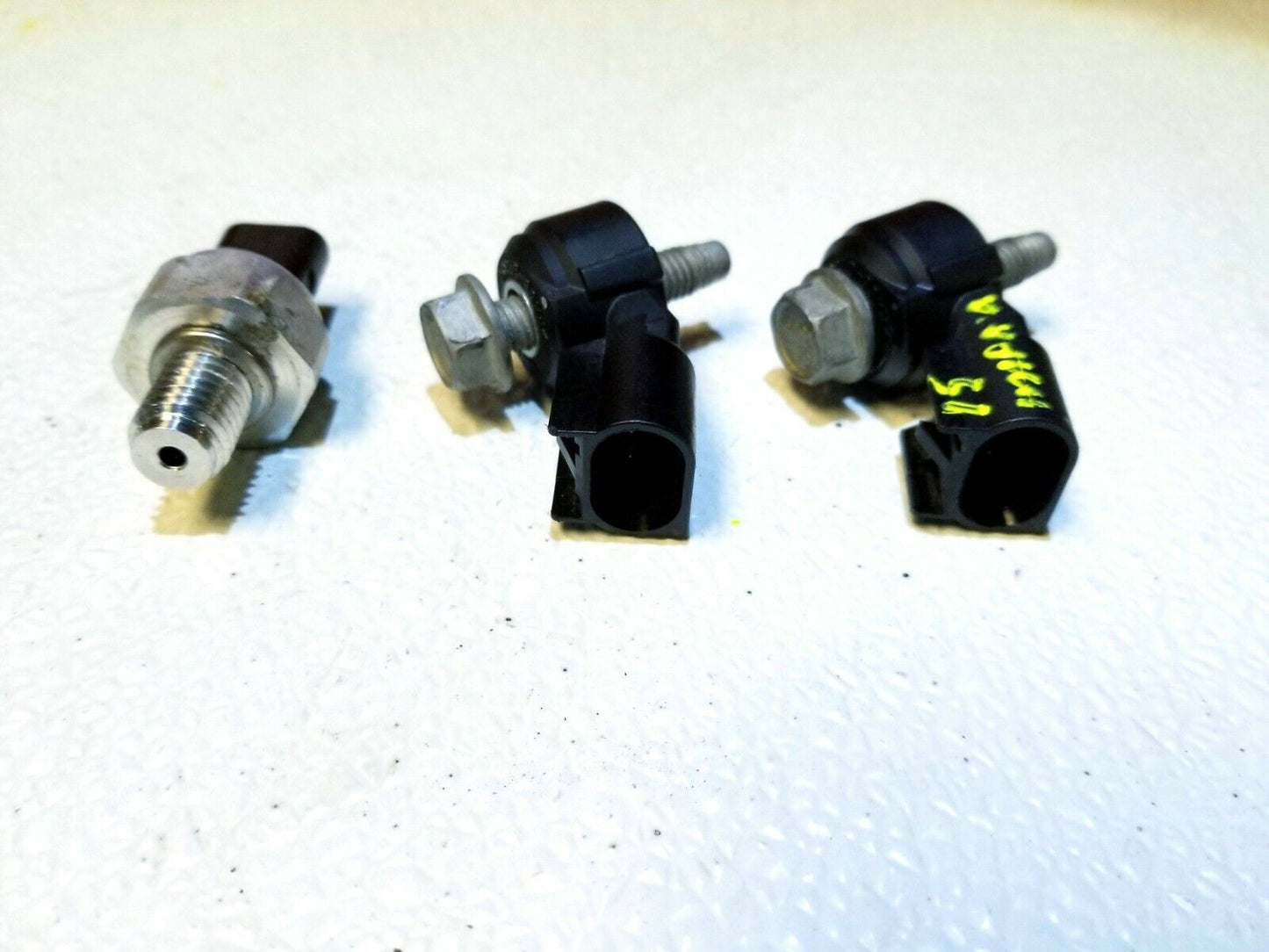 15 16 17 18 Chevy Impala 2.5l Knock Oil Pressure Sensor 3pcs OEM