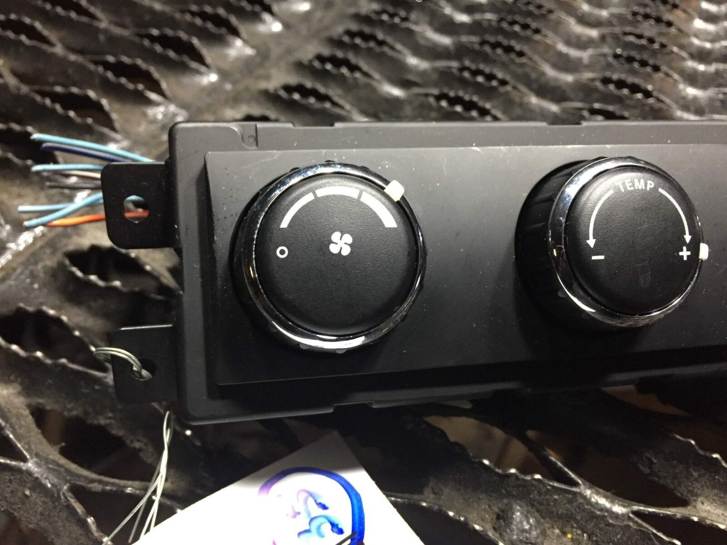 09 10 11 Volkswagen Routan A/c Heater Climate Temperature Control OEM #35 39k
