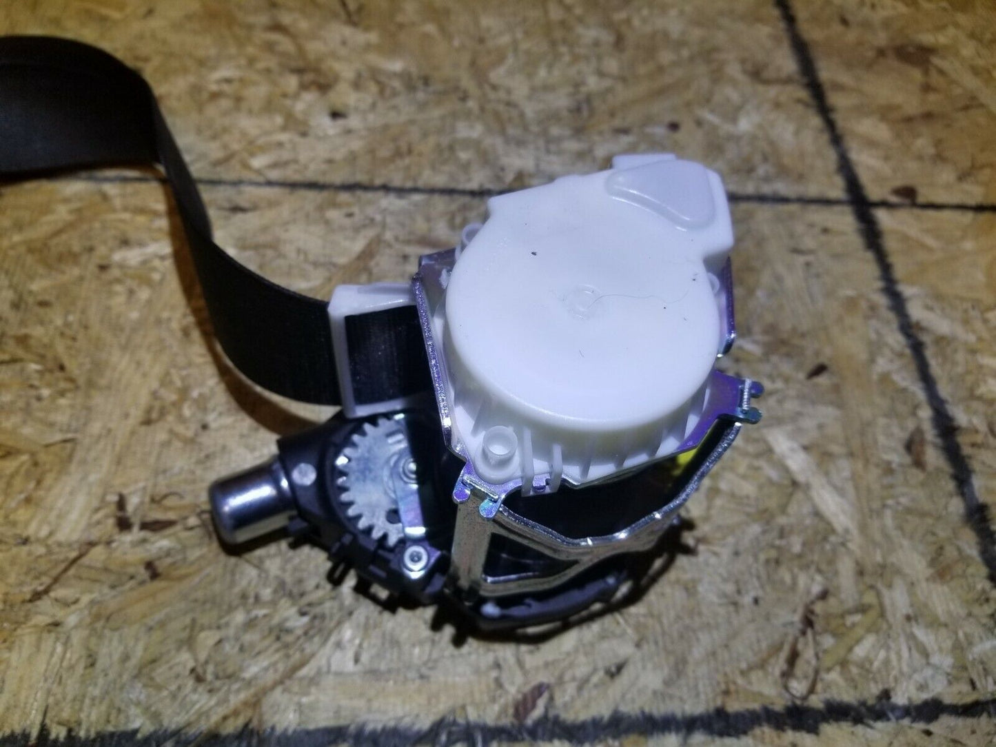 07 08 09 10 Mercedes-benz R350 Rear Left Driver Side Belt Retractor OEM