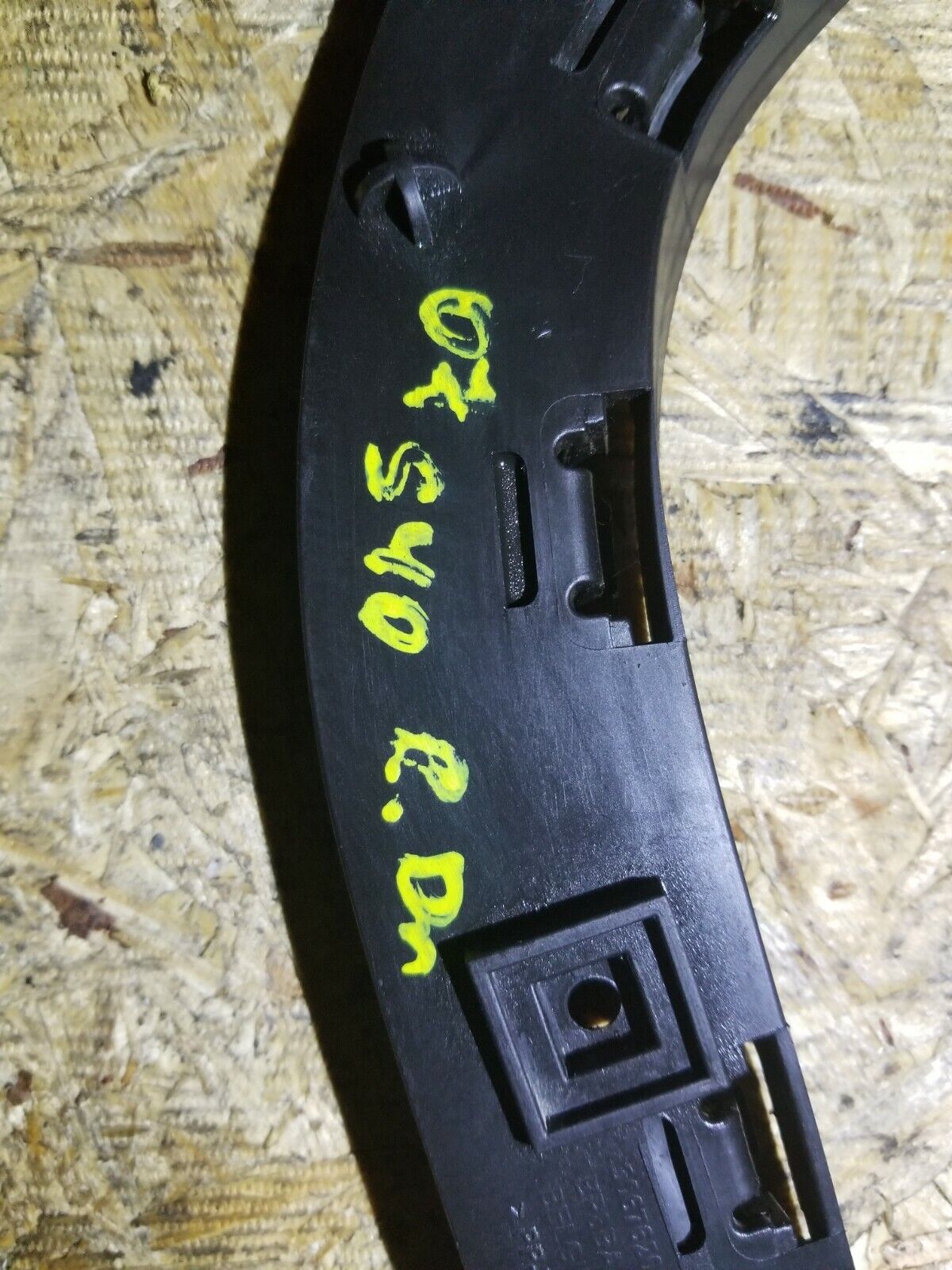 05 06 07 Volvo S40 Rear Bumper Mount Bracket 4pcs OEM
