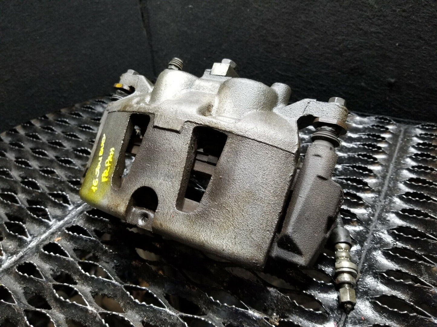 12 13 14 15 16 Dodge Journey Front Right Passenger Side Brake Caliper OEM 54k