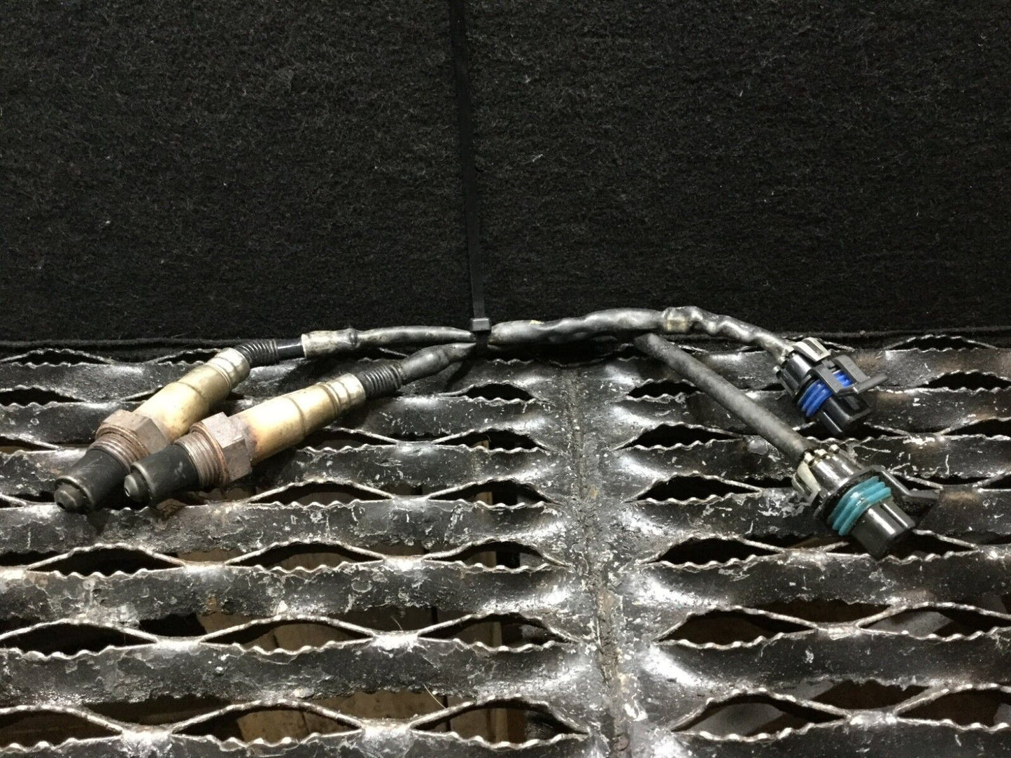 07 08 09 Suzuki Grand Vitara Xl-7 Oxygen Sensor 2pcs OEM