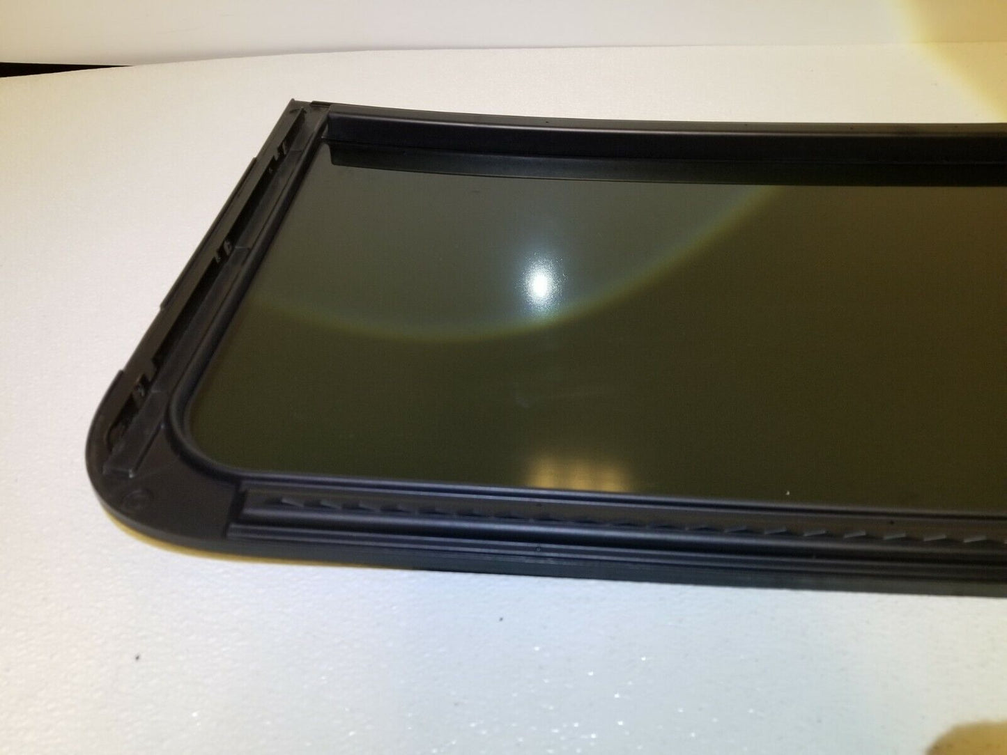 11 12 13 14 15  Audi Q7 Rear Sunroof Sun Roof Glass Panel OEM