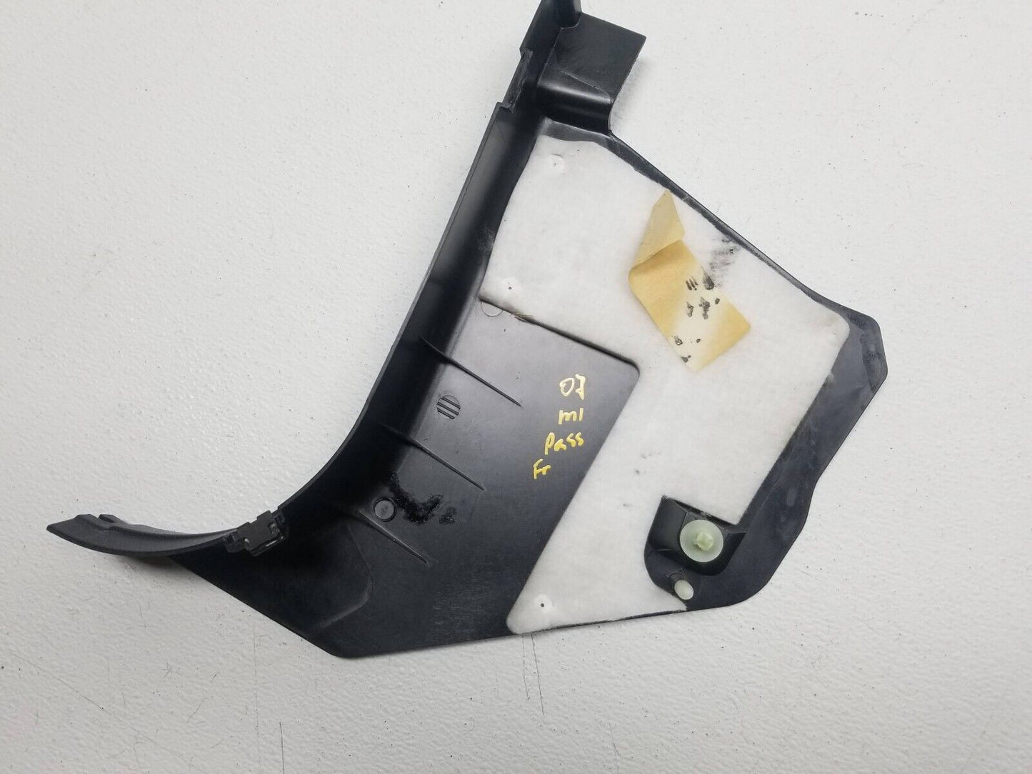 06 07 08 09 10 11 Mercedes Ml500 Cowl Kick Panel Front Right Passenger OEM