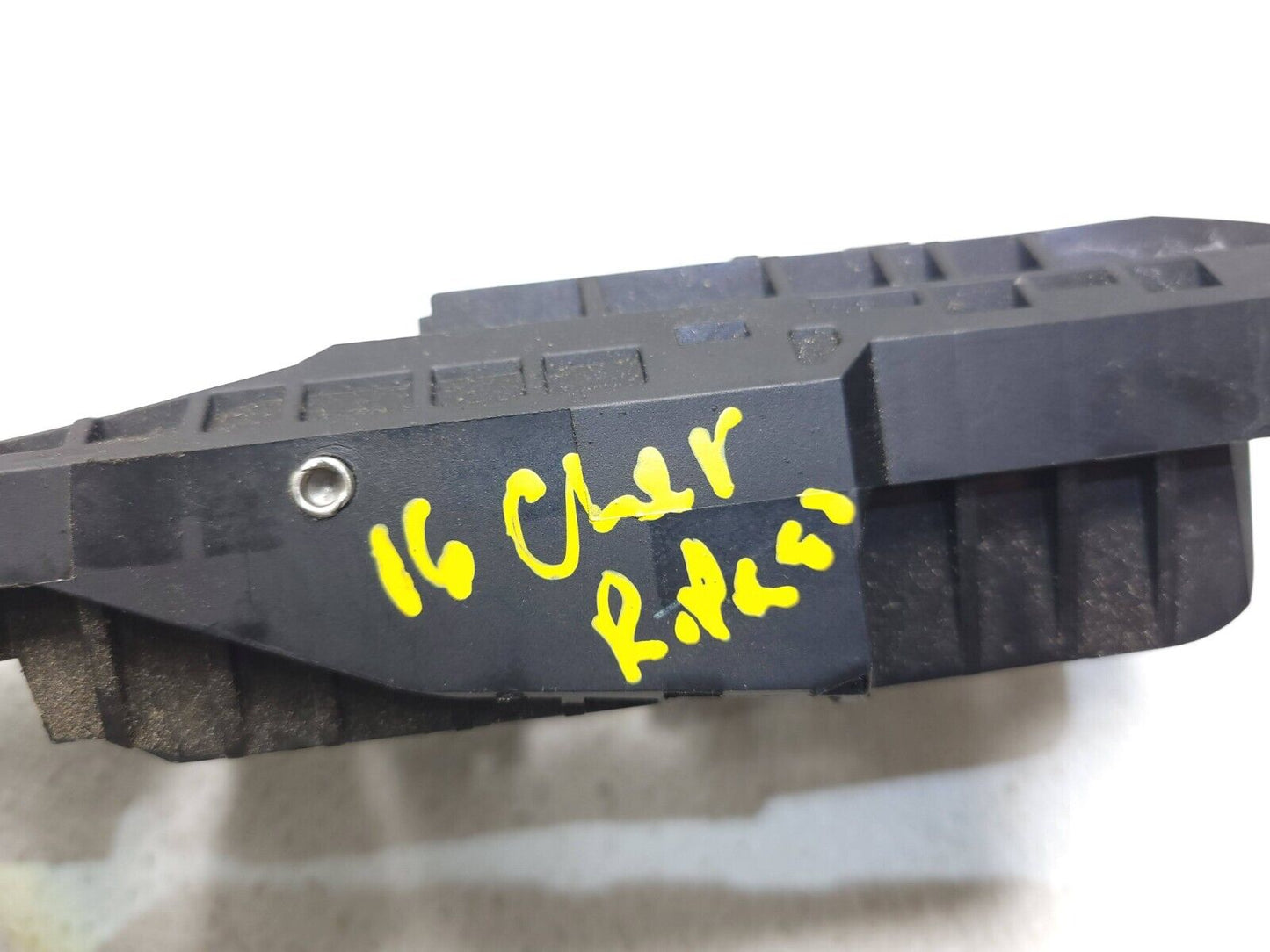 14 15 16 17 18 Jeep Cherokee Rear Exterior Door Bracket Handle  Passenger OEM