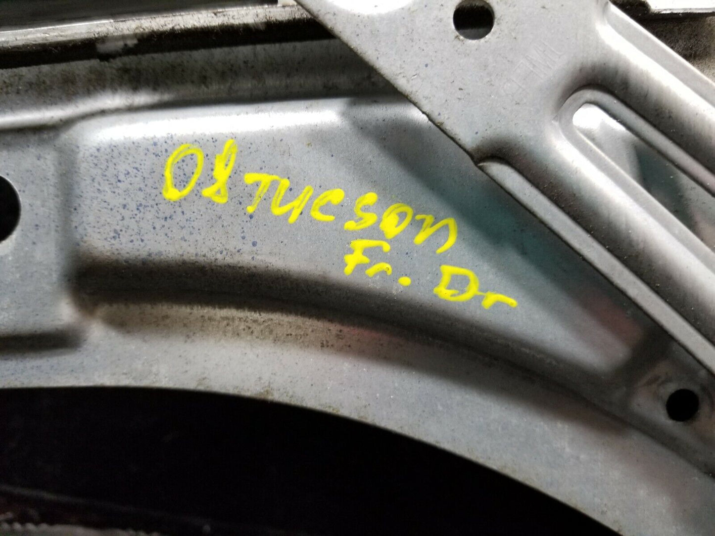 07 08 09 Hyundai Tucson Front Left Driver Door Window Regulator OEM 89k