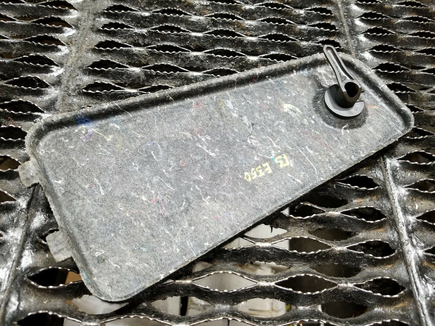 10 11 12 13 Mercedes-benz W212 E350 Rear Trunk Side Liner Carpet Trim OEM 39k