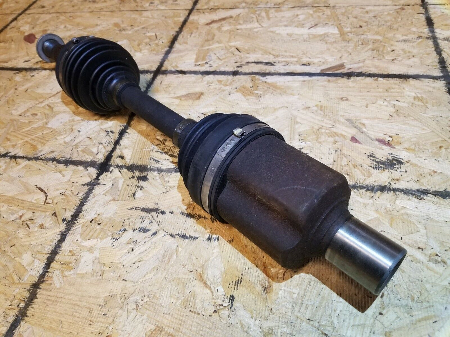 06 07 08 09 10 11 Cadillac DTS 4.6l Front Left Driver Side Axle Shaft OEM