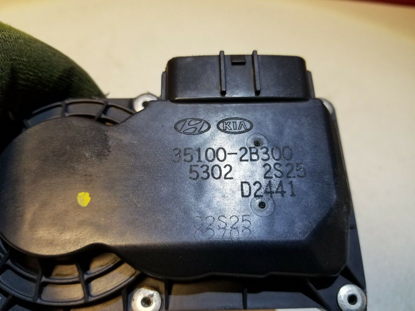 15 16 17 Hyundai Accent Throttle Body OEM