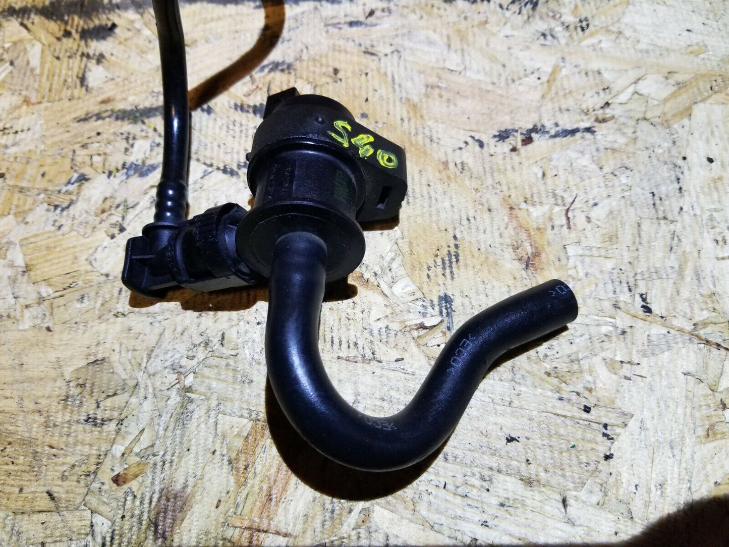 05 06 07 08 09 Volvo S40 2.4l Vacuum Valve OEM