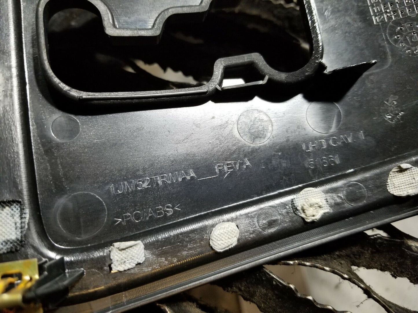 12 13 14 15 16 Jeep Patriot Gear Shifter Trim Bezel Panel OEM 56k